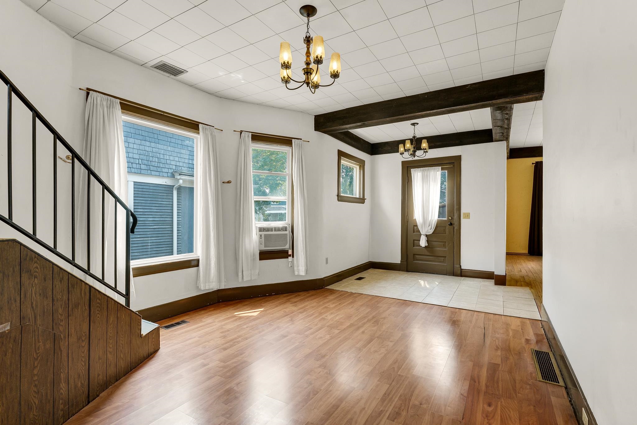 2124 W Boone Ave - Photo 2