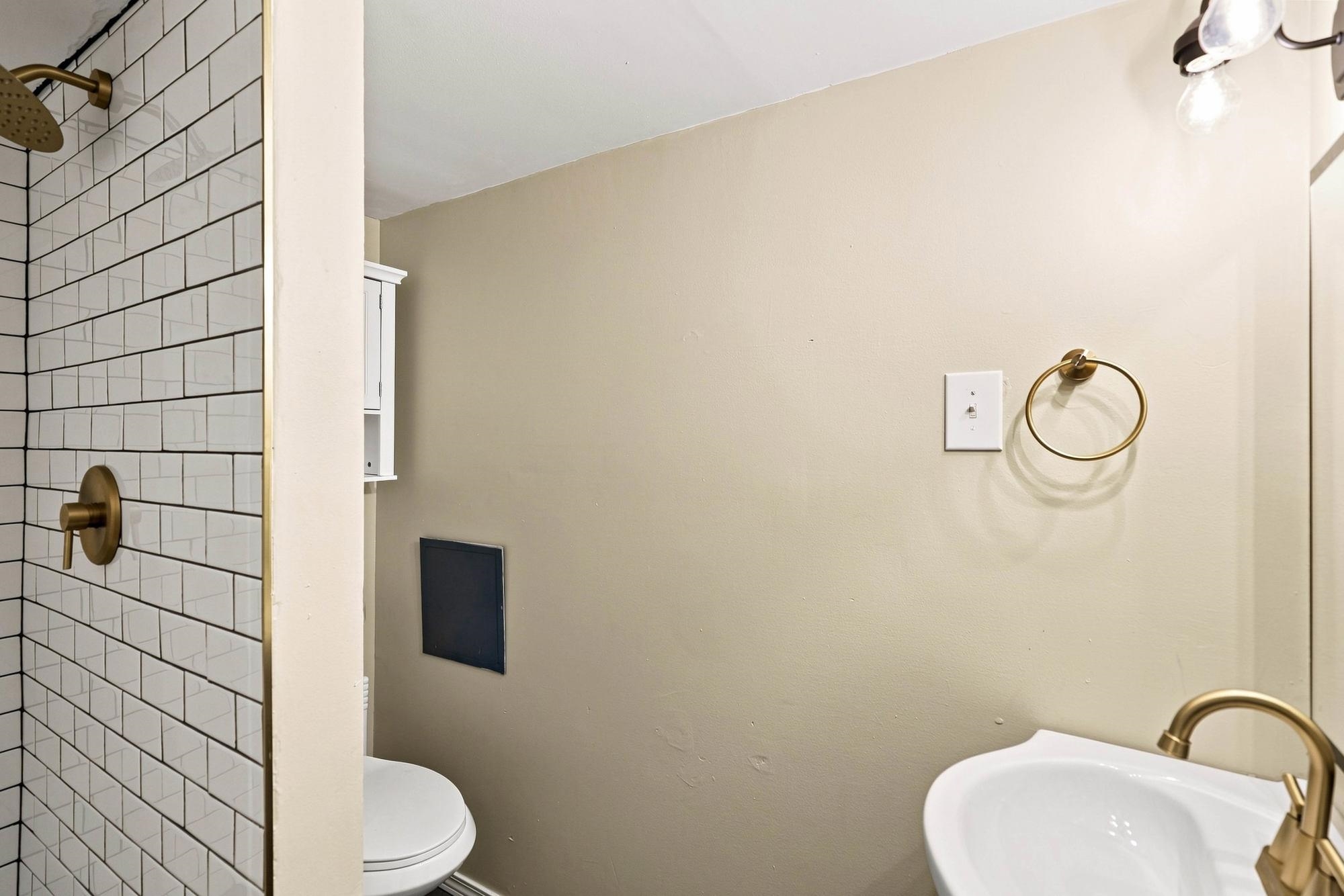5108 N Maple St - Photo 19