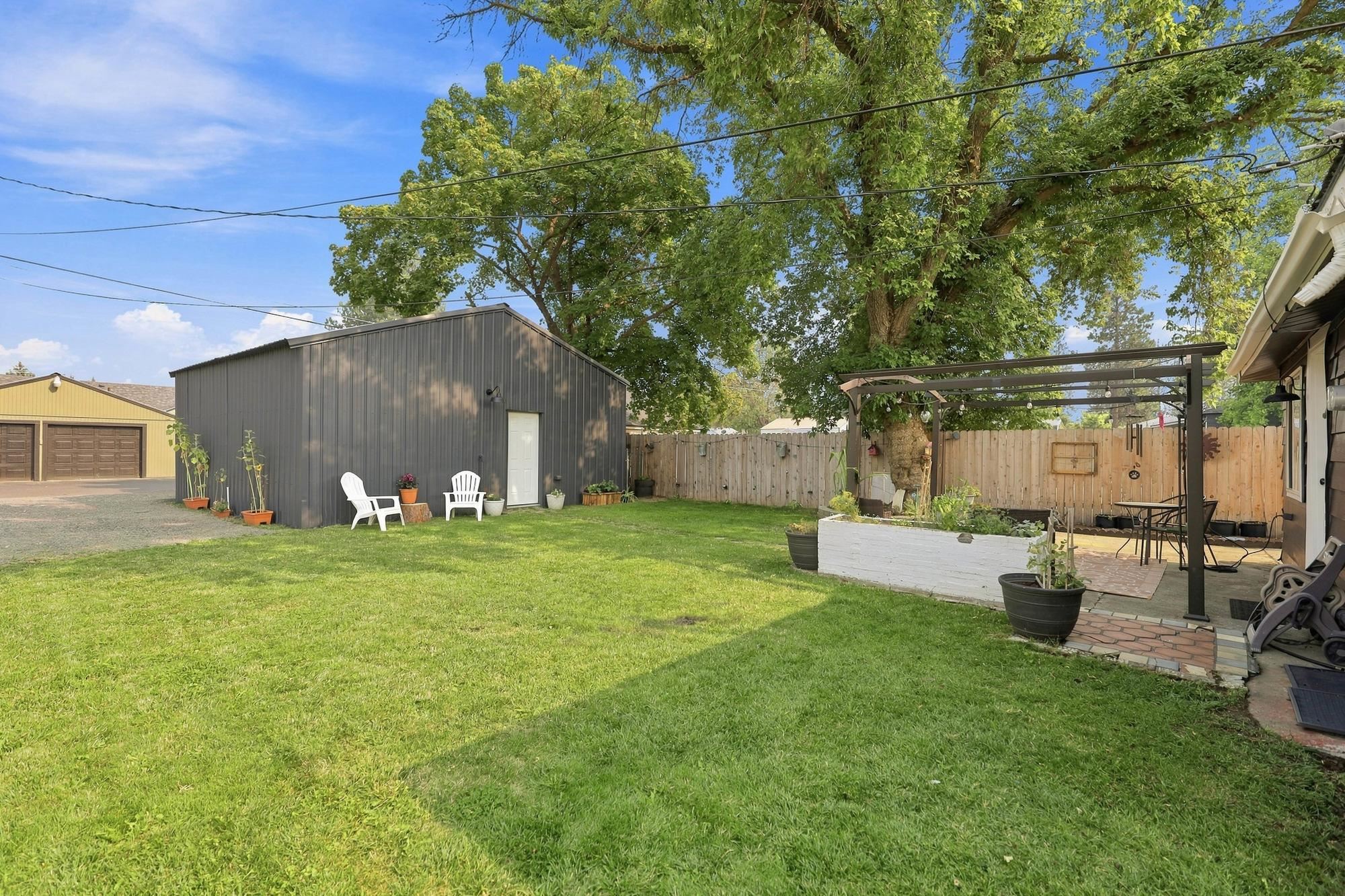 5108 N Maple St - Photo 23