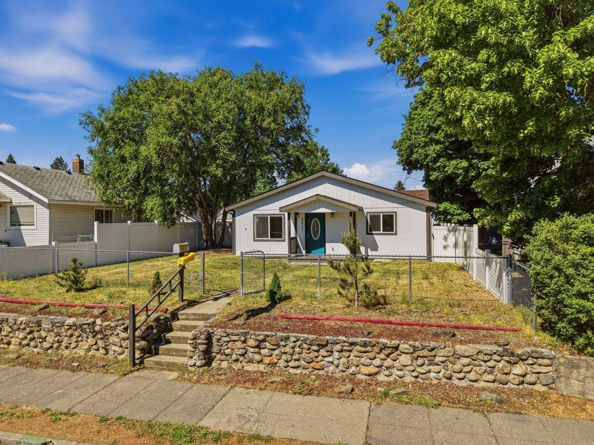4217 N Madison St - Photo 2