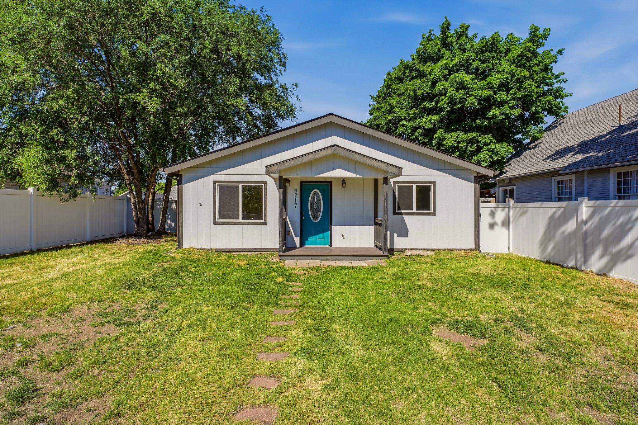 4217 N Madison St - Photo 3