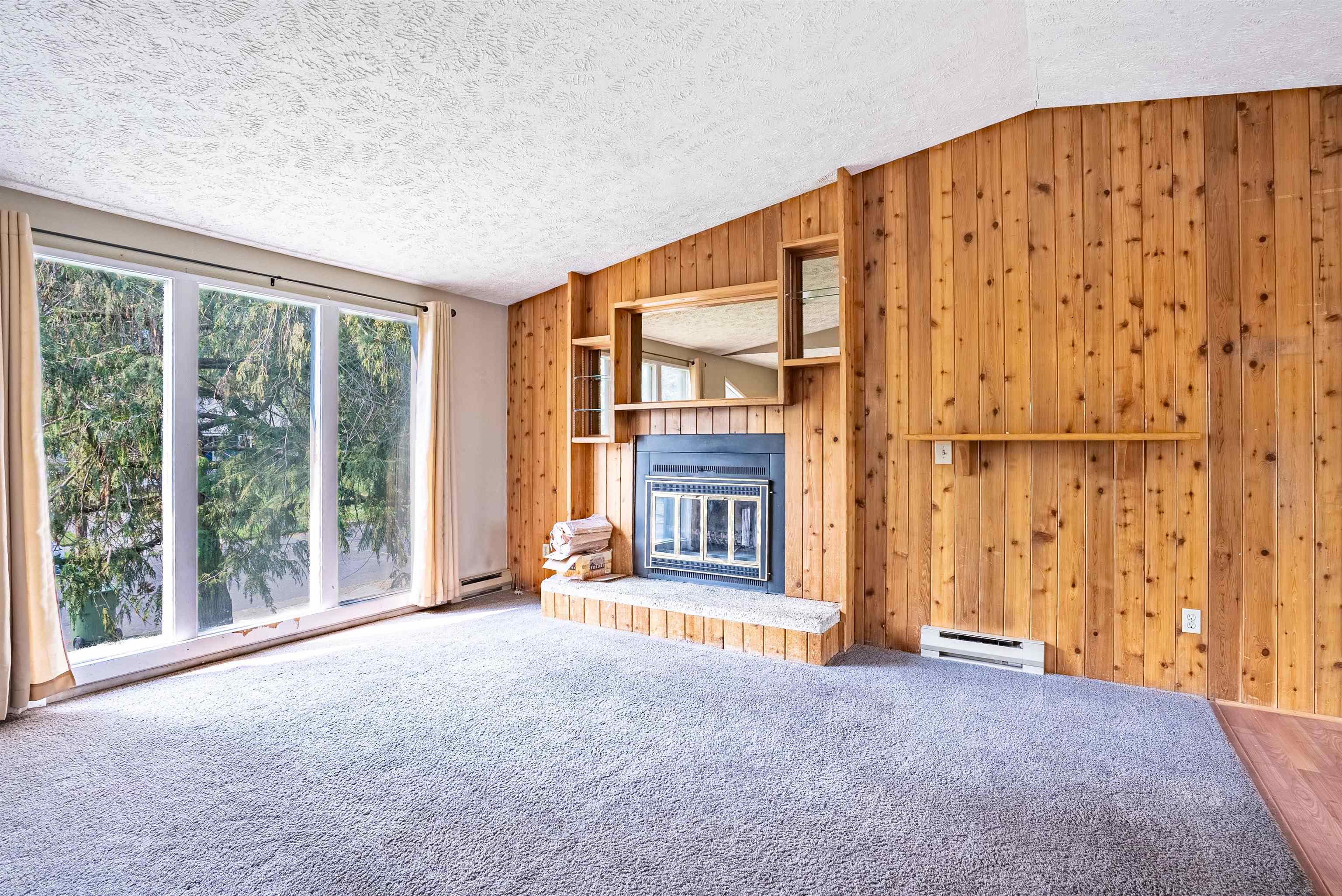 3003 E 15th Ave - Photo 2