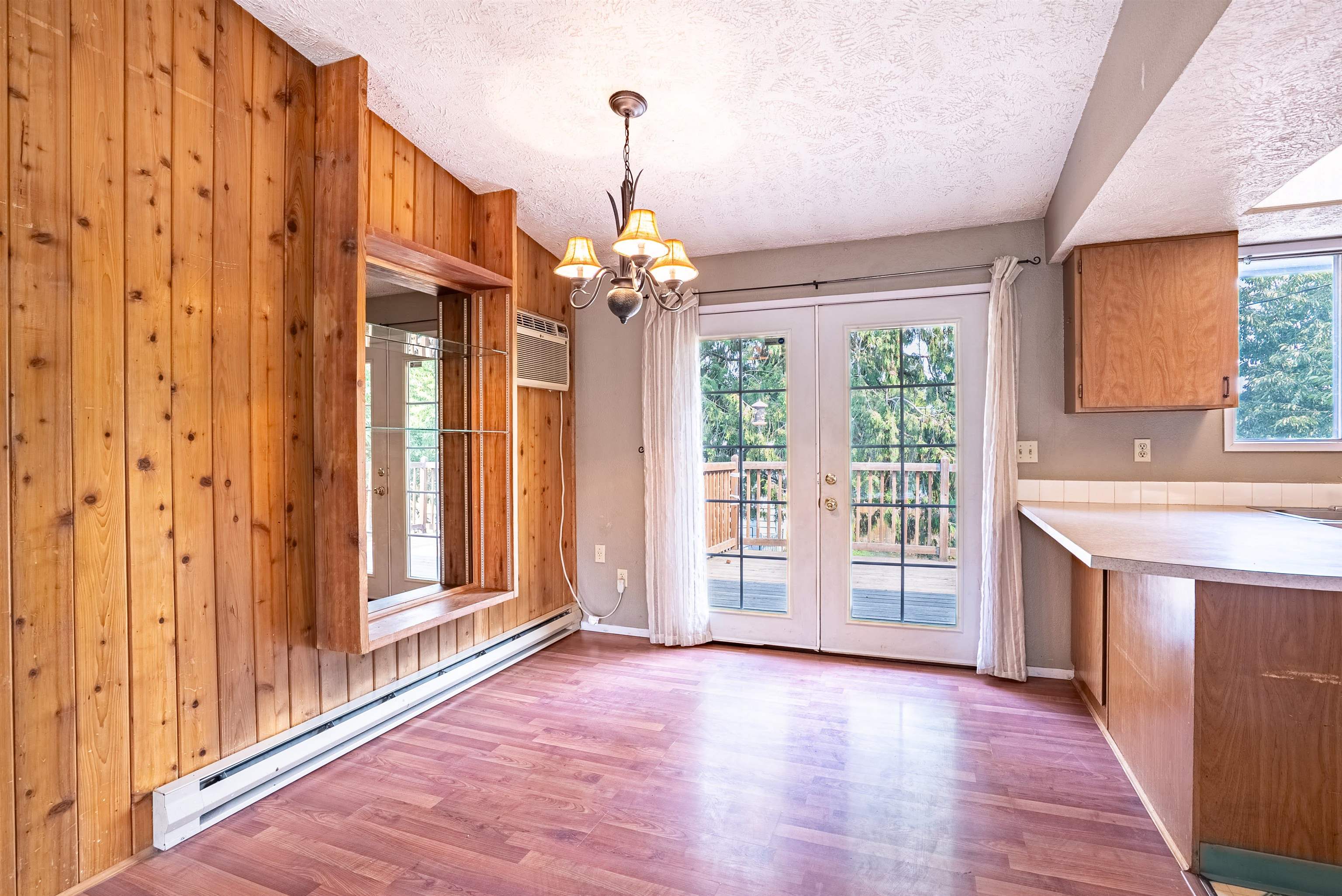 3003 E 15th Ave - Photo 3