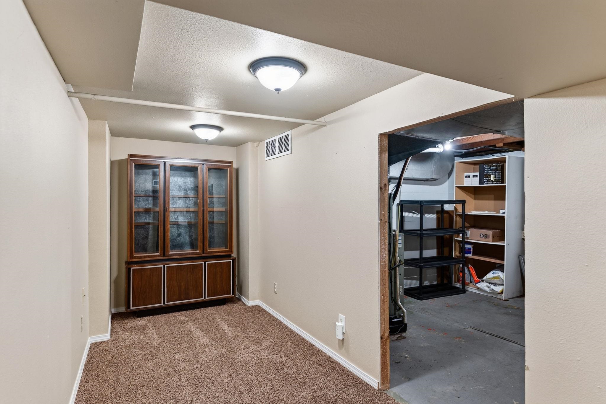 928 E Olympic Ave Ave - Photo 34