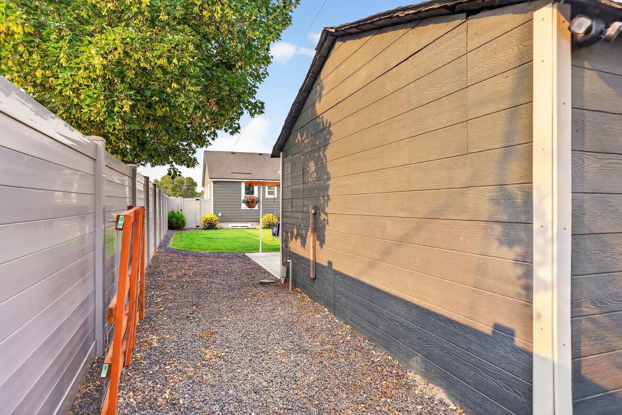 928 E Olympic Ave Ave - Photo 41