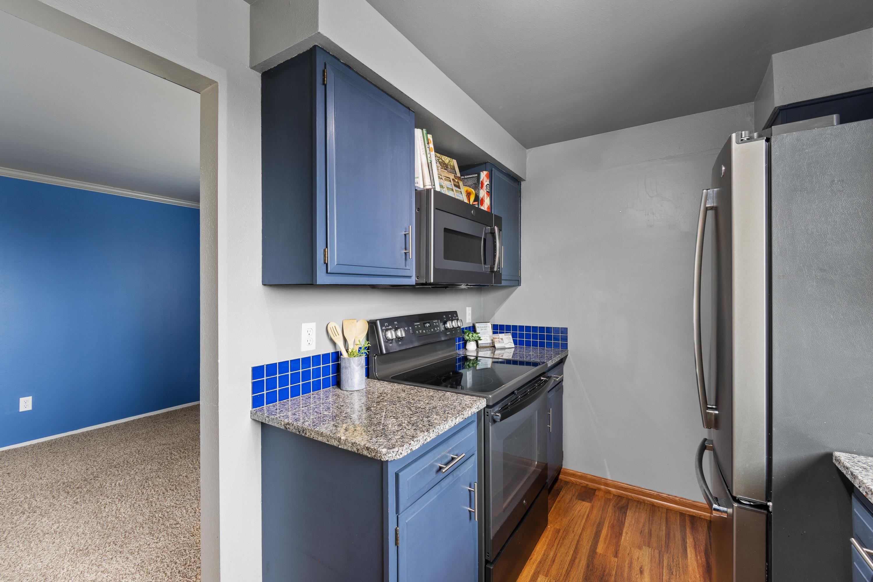 844 W Cliff Dr - Photo 10