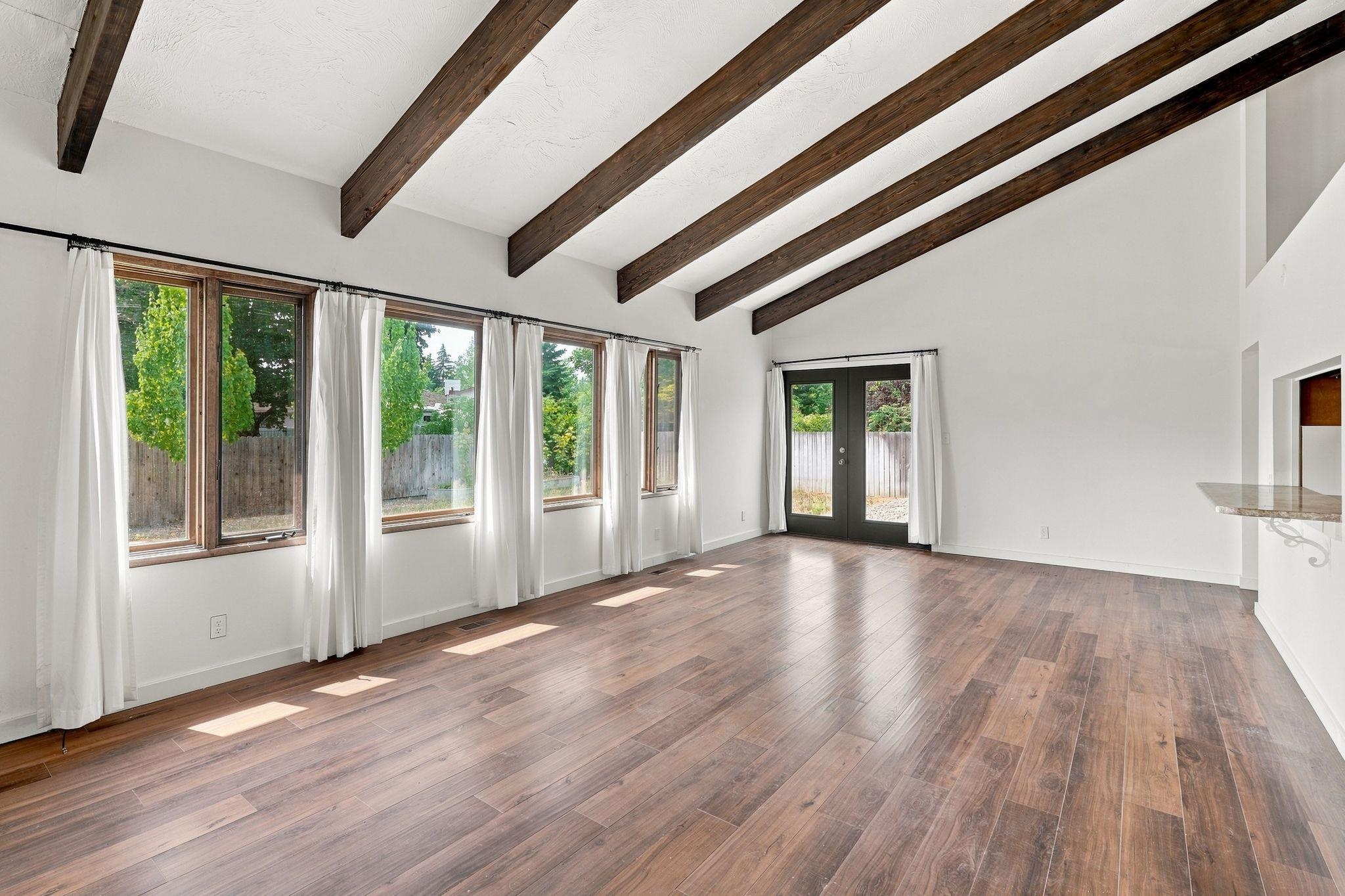 1624 E 49th Ave - Photo 8