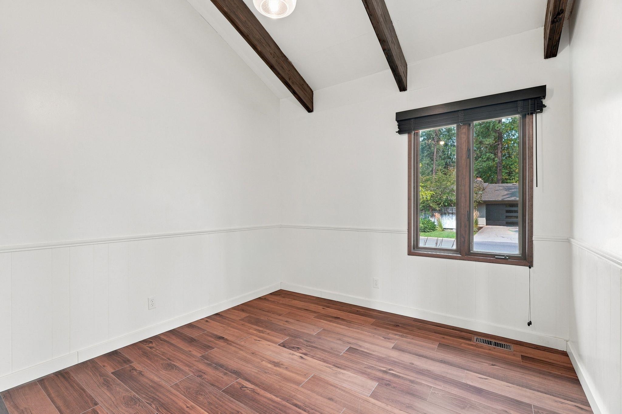 1624 E 49th Ave - Photo 13