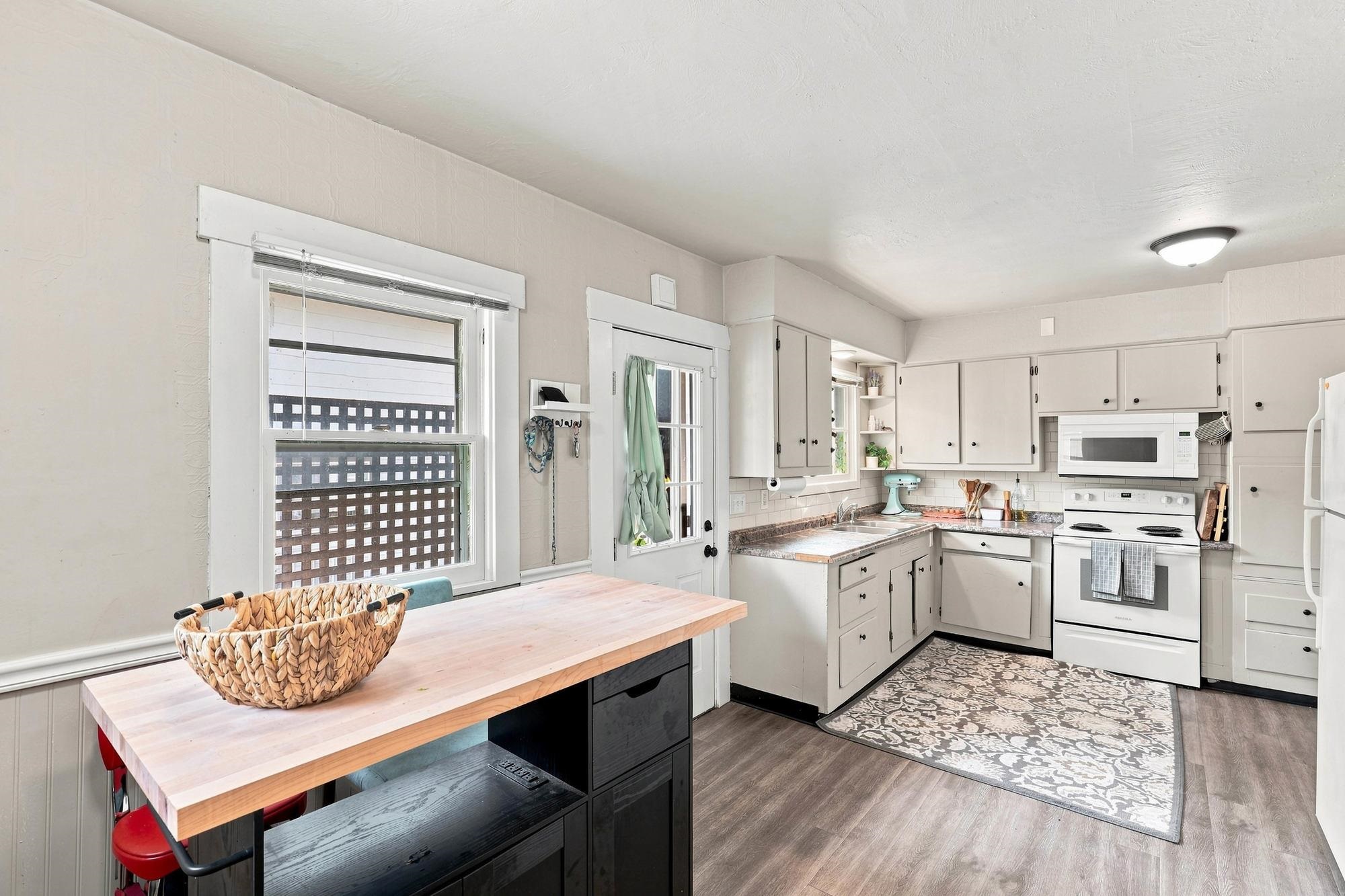 712 E 9th Ave - Photo 6