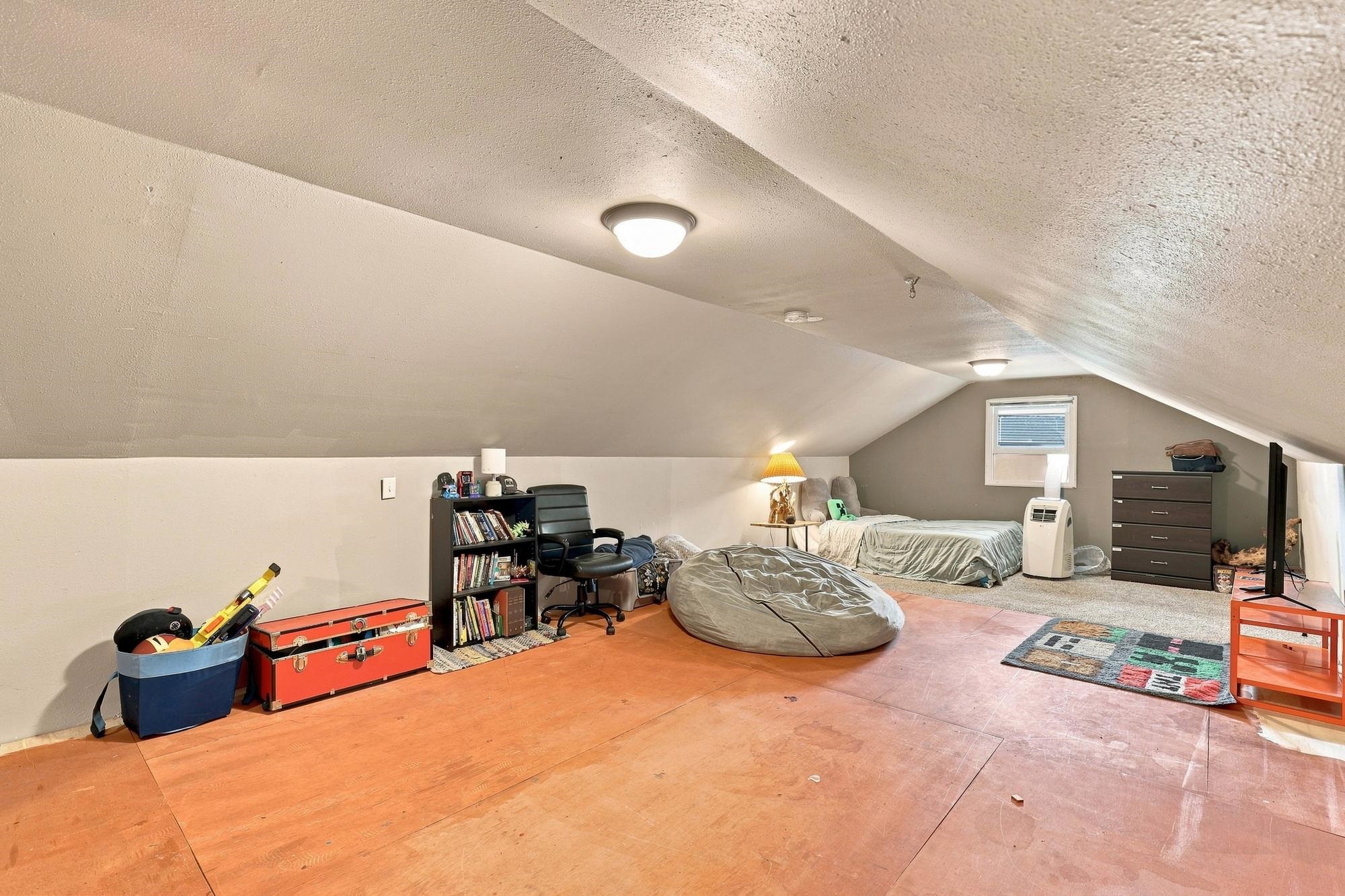 712 E 9th Ave - Photo 13