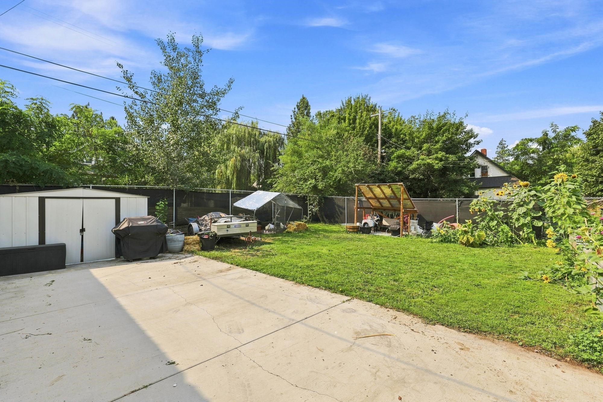 712 E 9th Ave - Photo 18