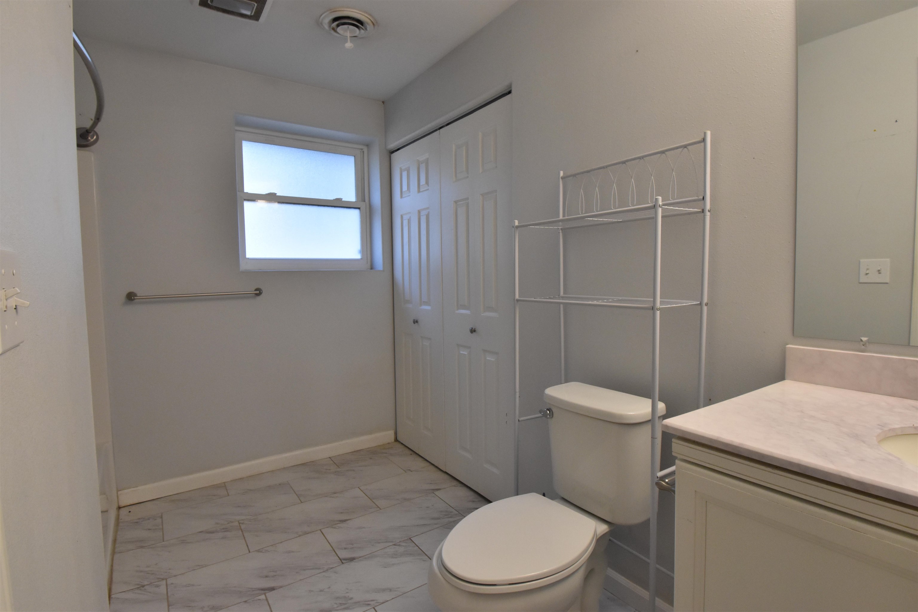 14016 E Broadway Ave - Photo 32