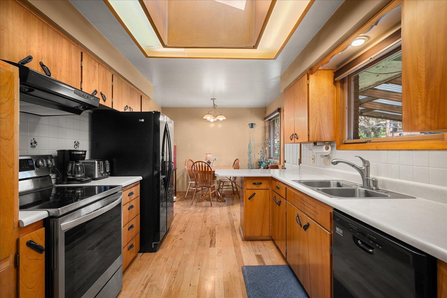 3423 W Elmhurst Ave - Photo 12