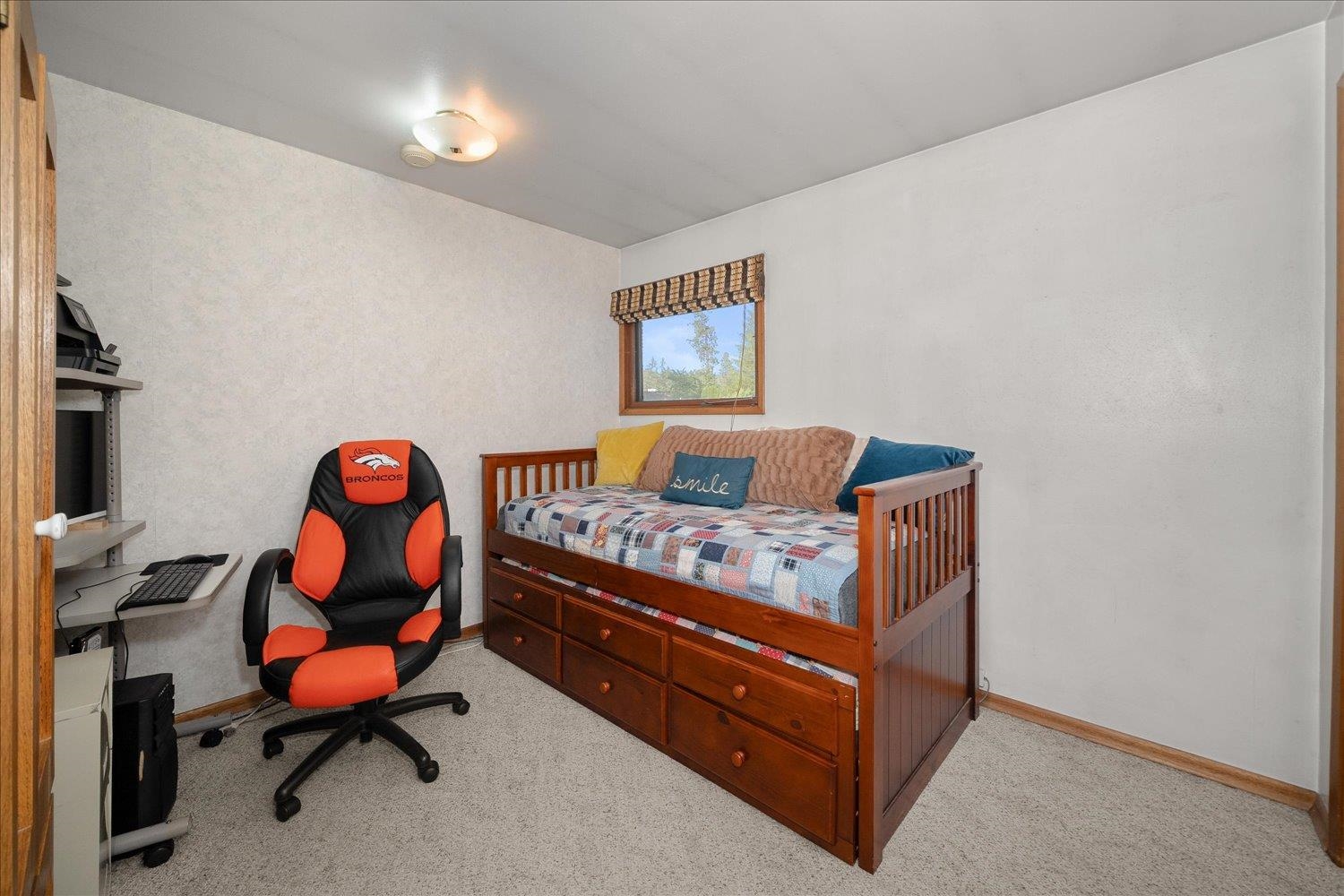 3423 W Elmhurst Ave - Photo 25