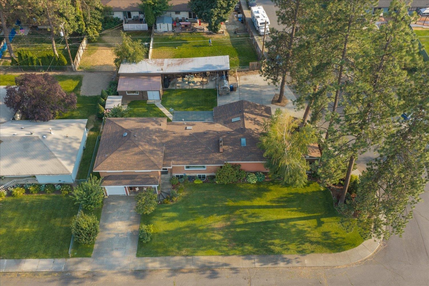 3423 W Elmhurst Ave - Photo 48
