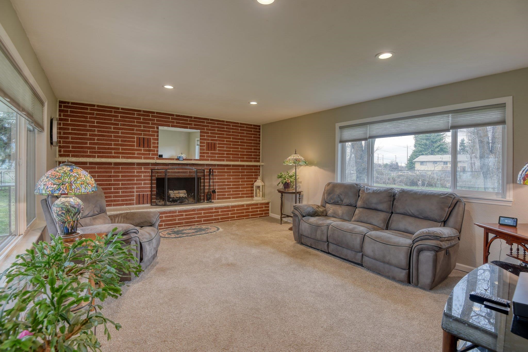 5405 N Powell Rd - Photo 2