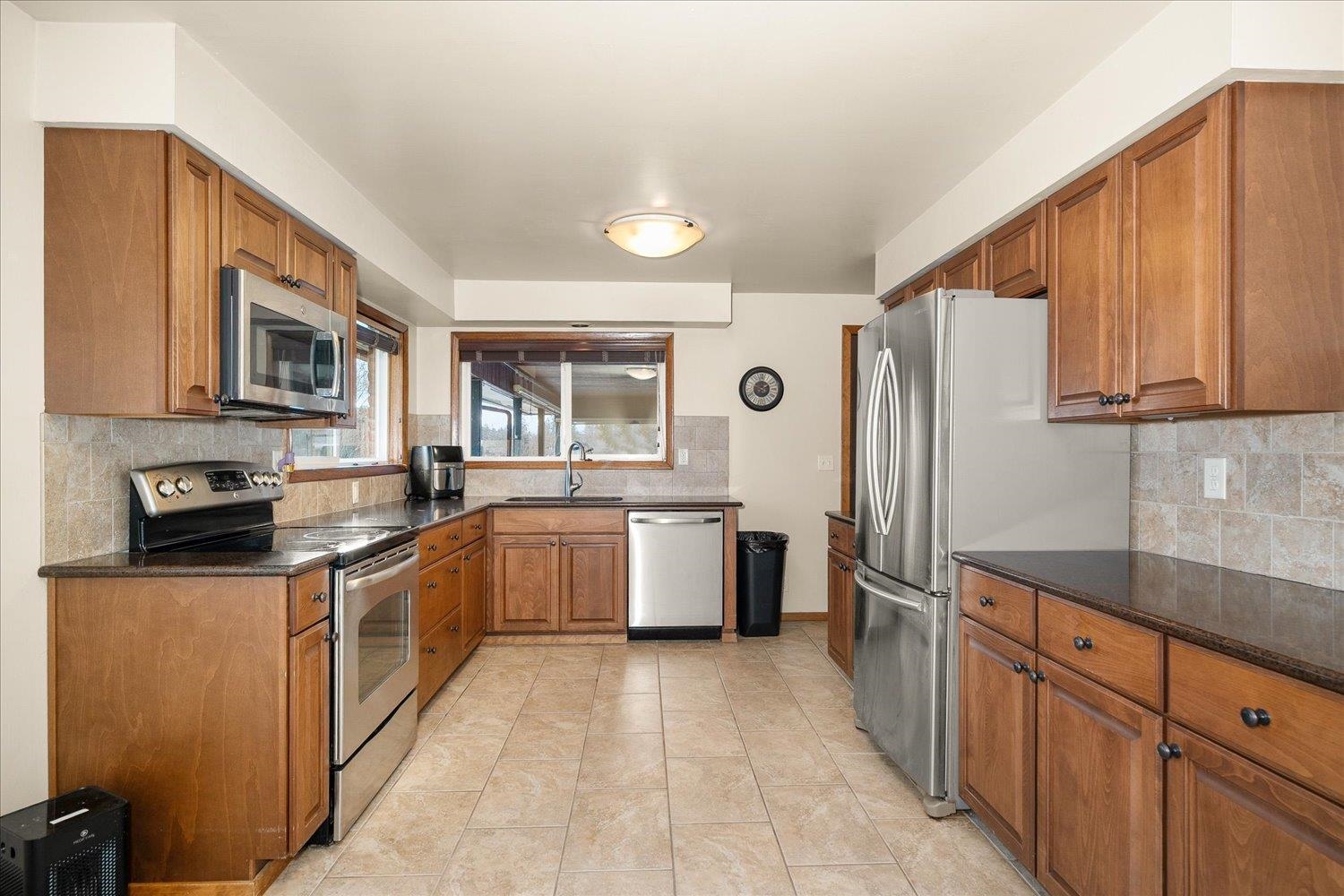 6906 E 10th Ave - Photo 4