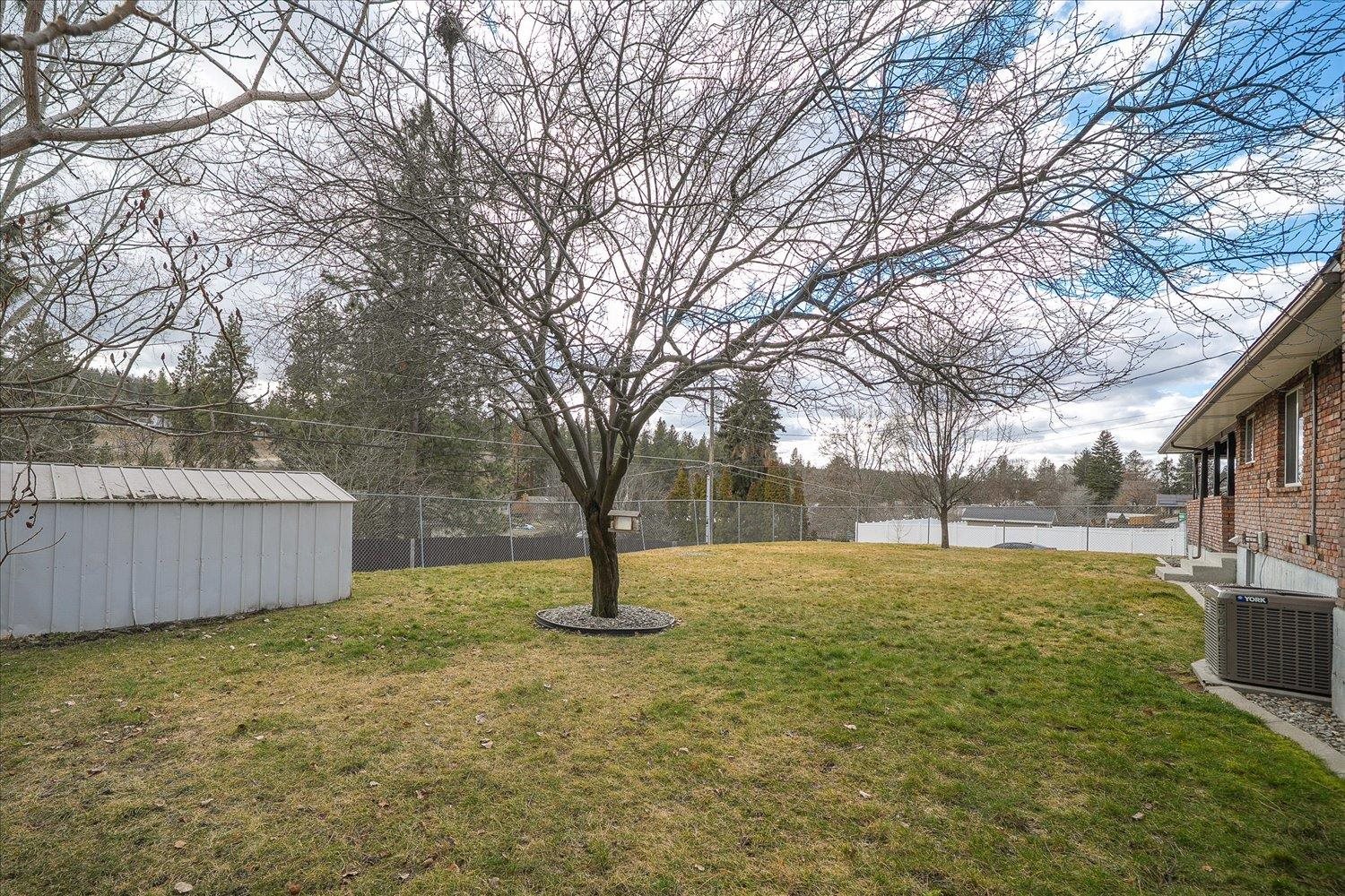 6906 E 10th Ave - Photo 32