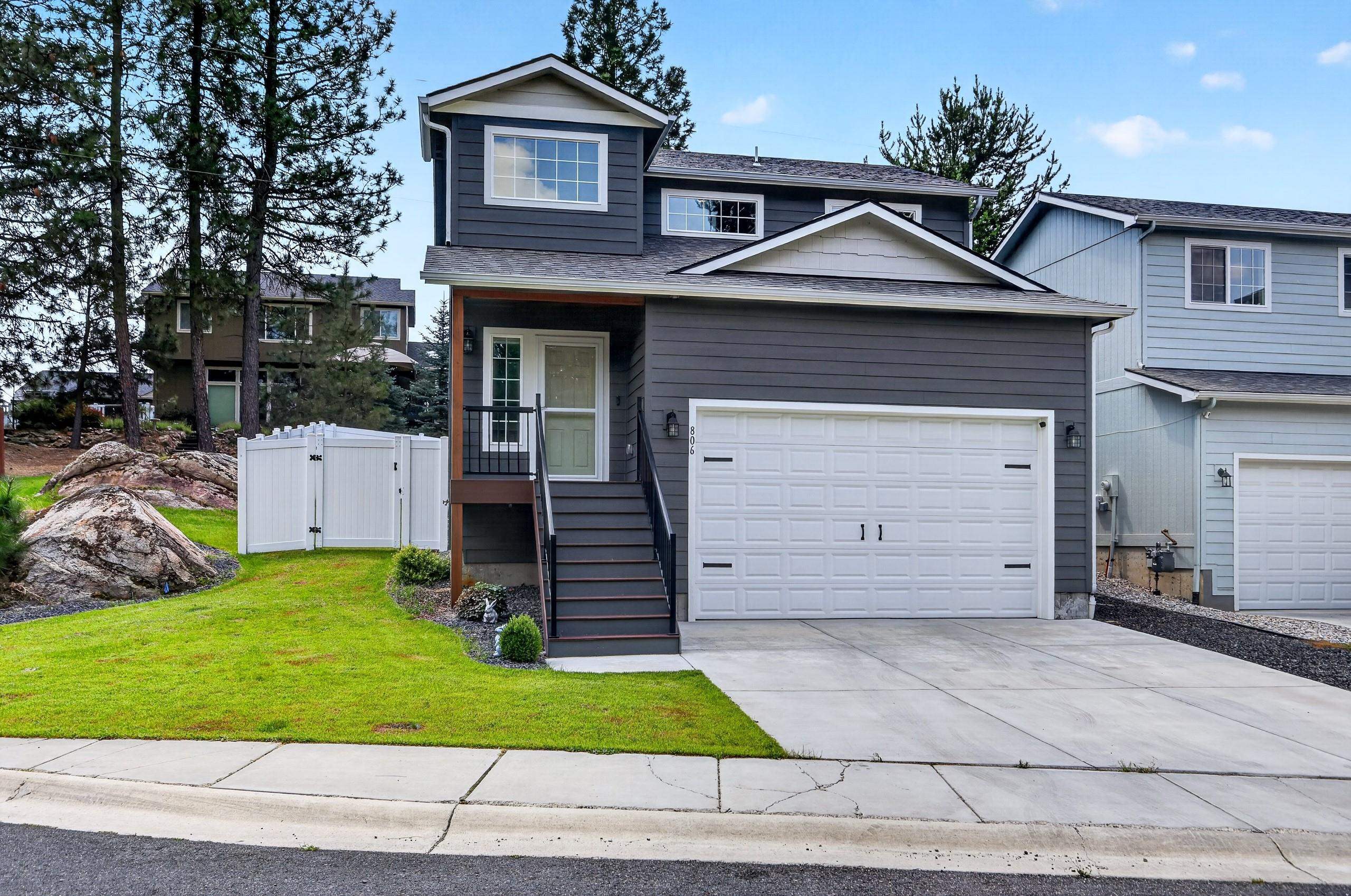 806 E Canterbury Ln - Photo 1