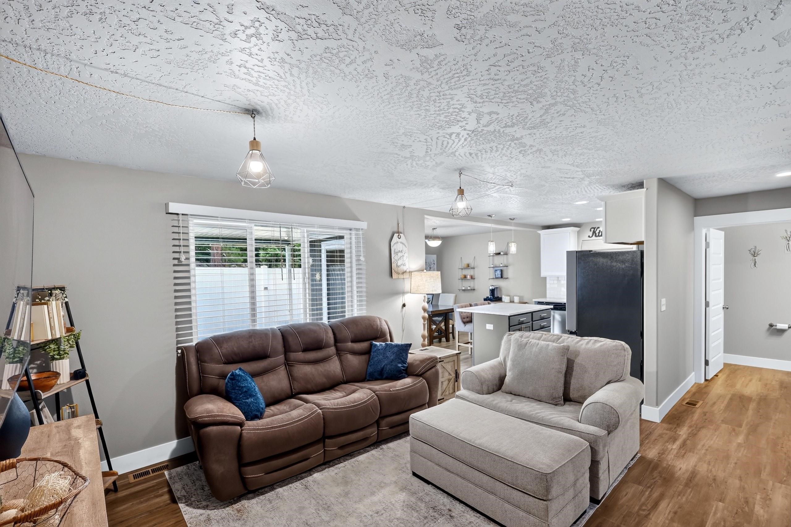 806 E Canterbury Ln - Photo 10