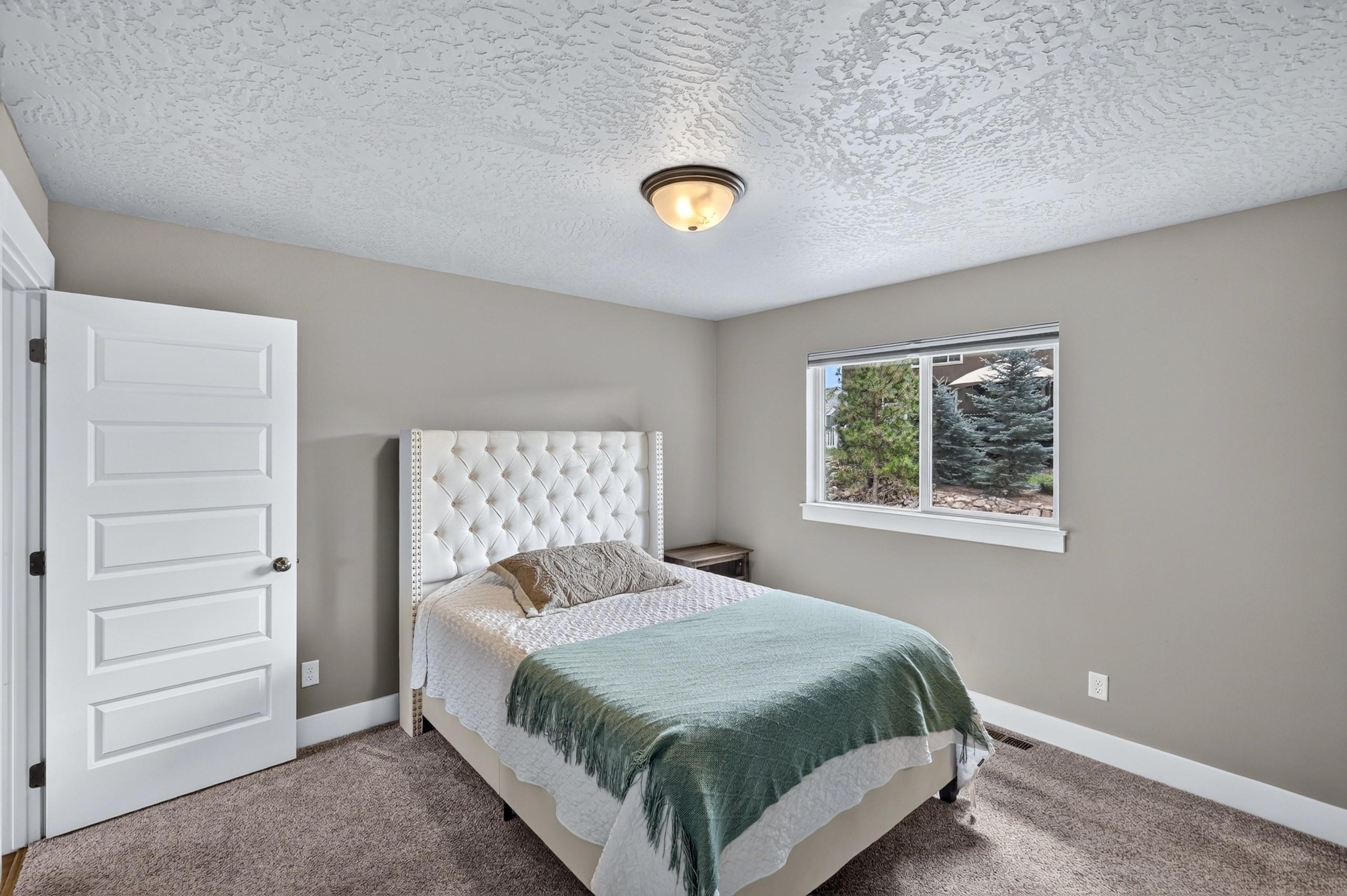 806 E Canterbury Ln - Photo 15