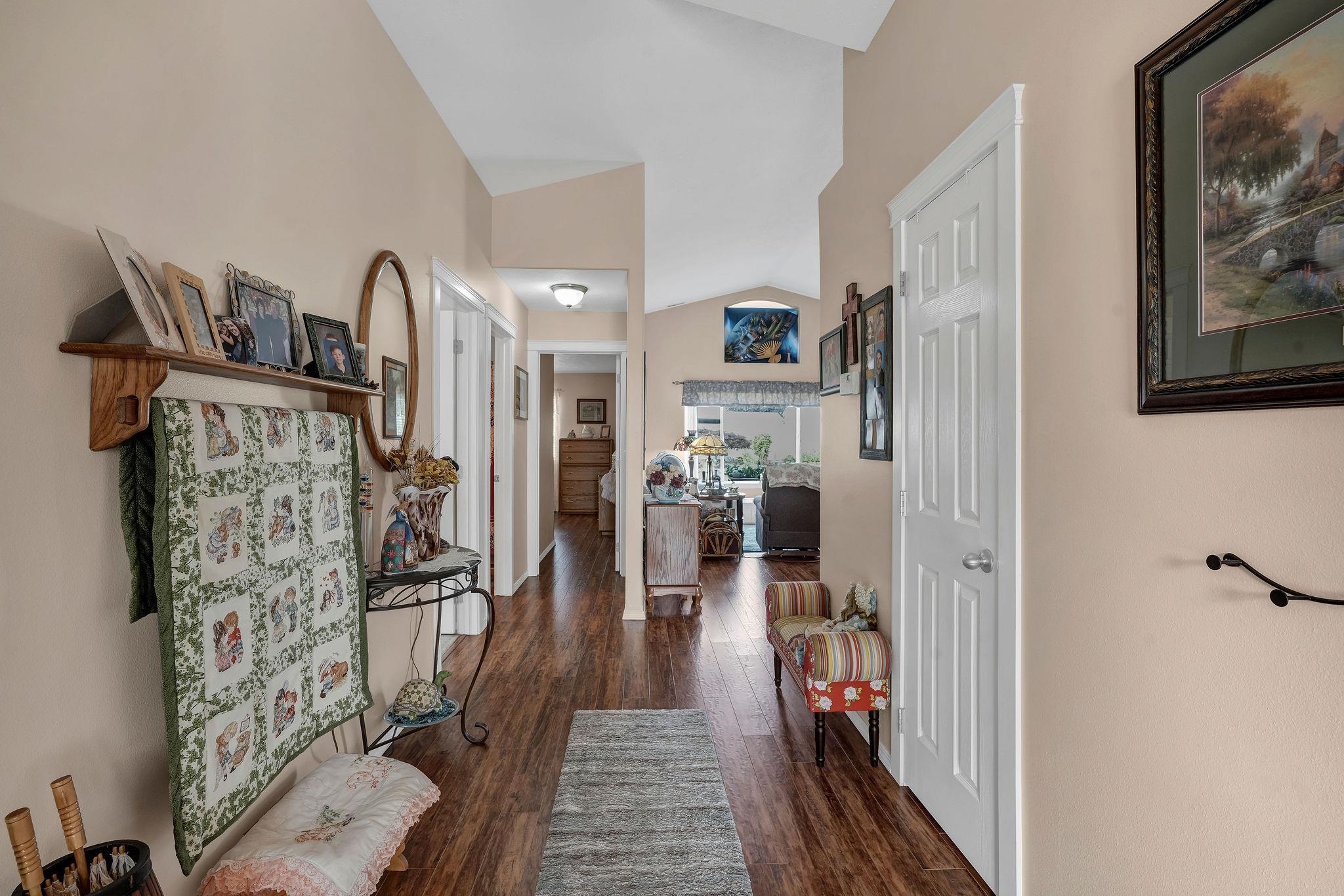 1805 N Aladdin Rd - Photo 4