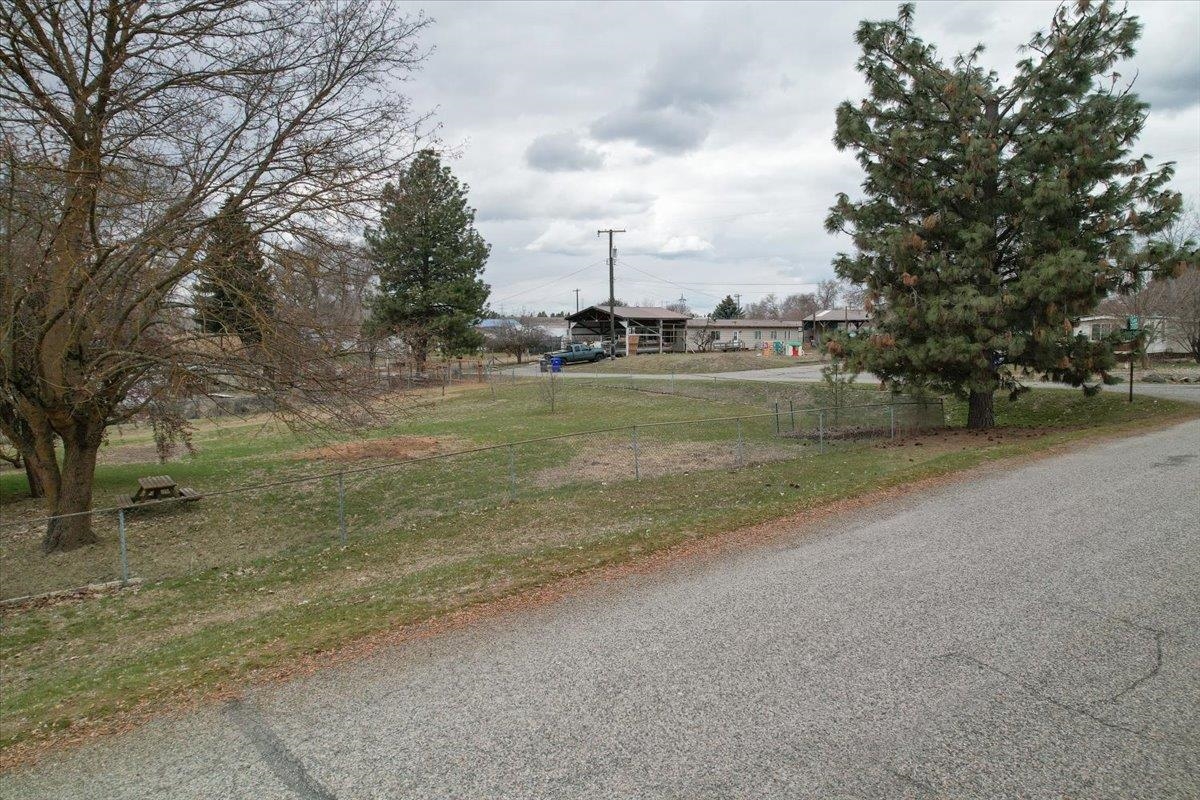 117xx N Sheridan St - Photo 3