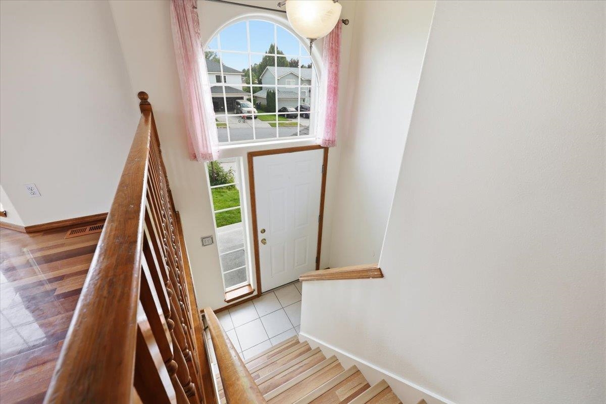 1405 E Sharpsburg Ave - Photo 3