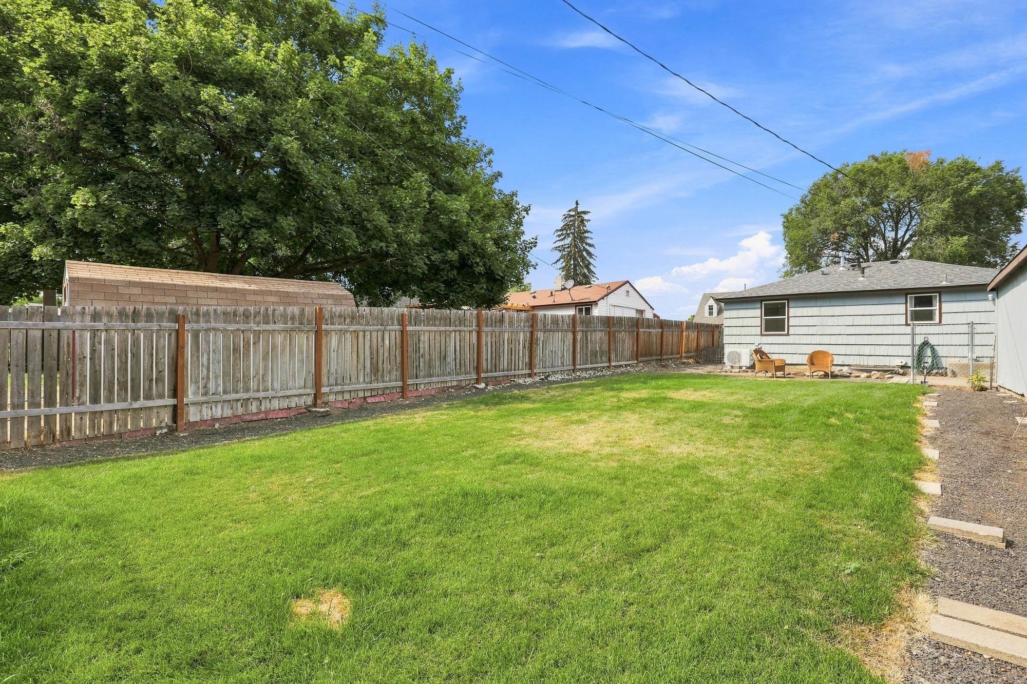 2204 E Bismark Ave - Photo 15