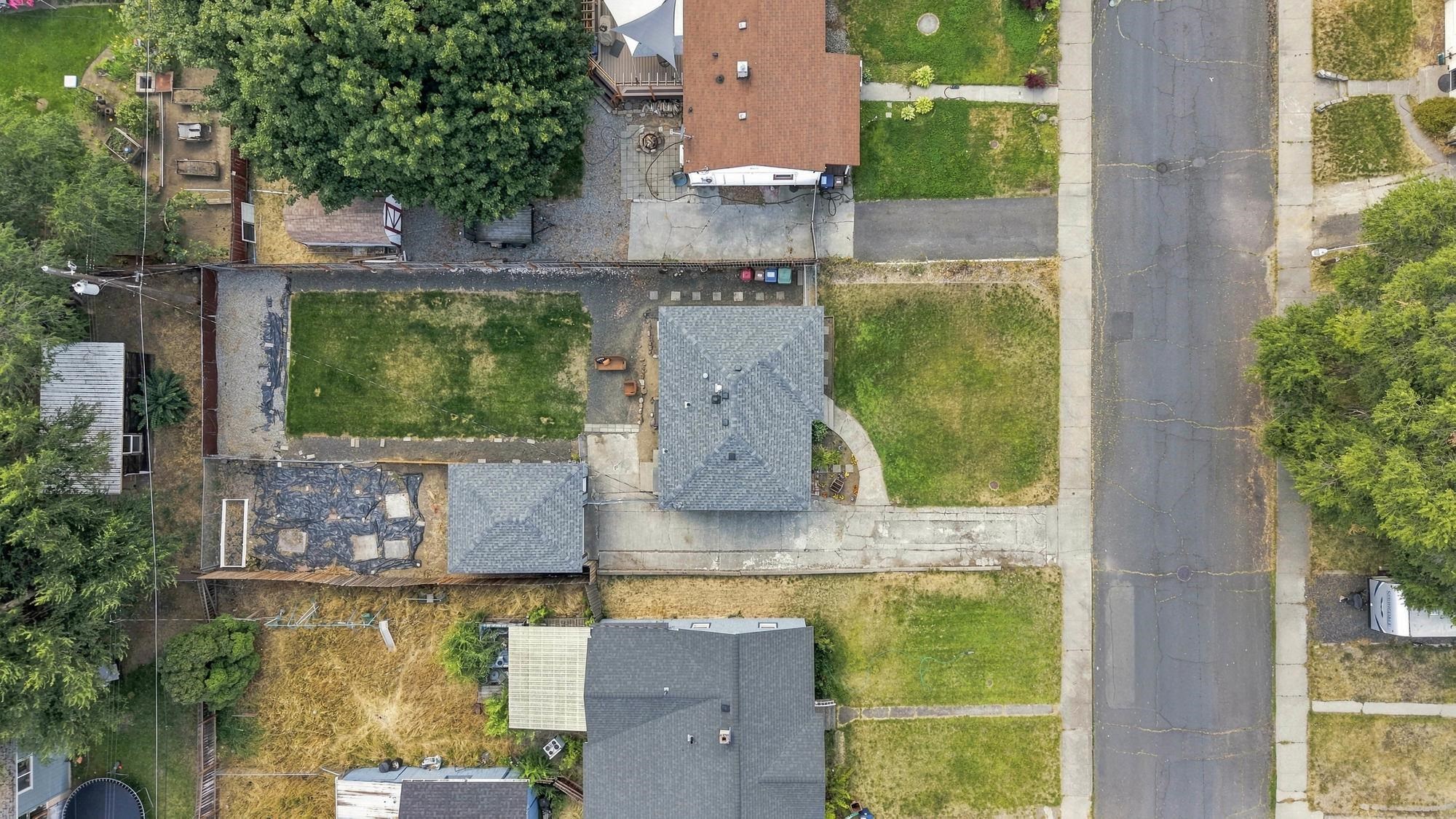 2204 E Bismark Ave - Photo 23