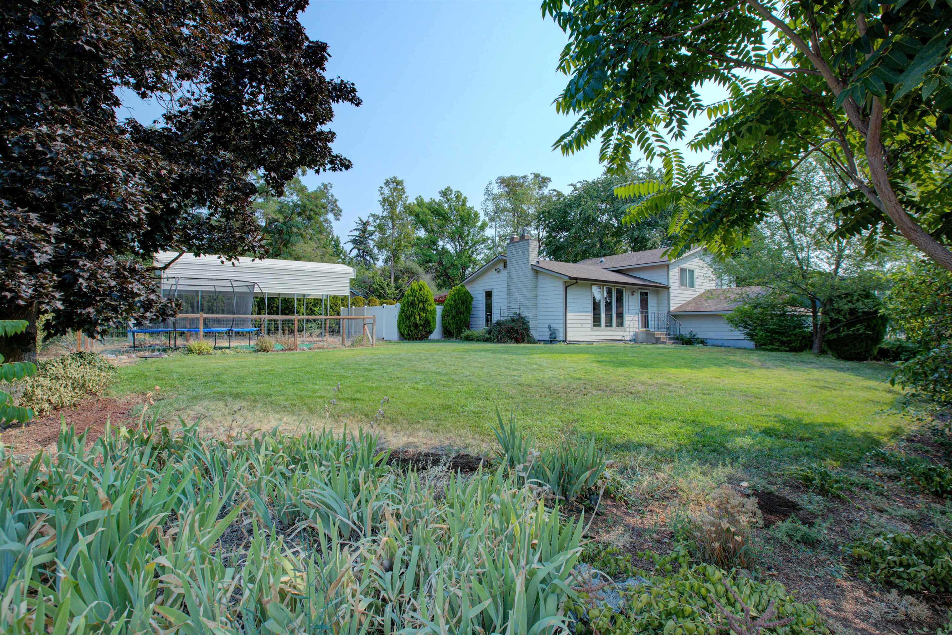 14707 E Alki Ave - Photo 2