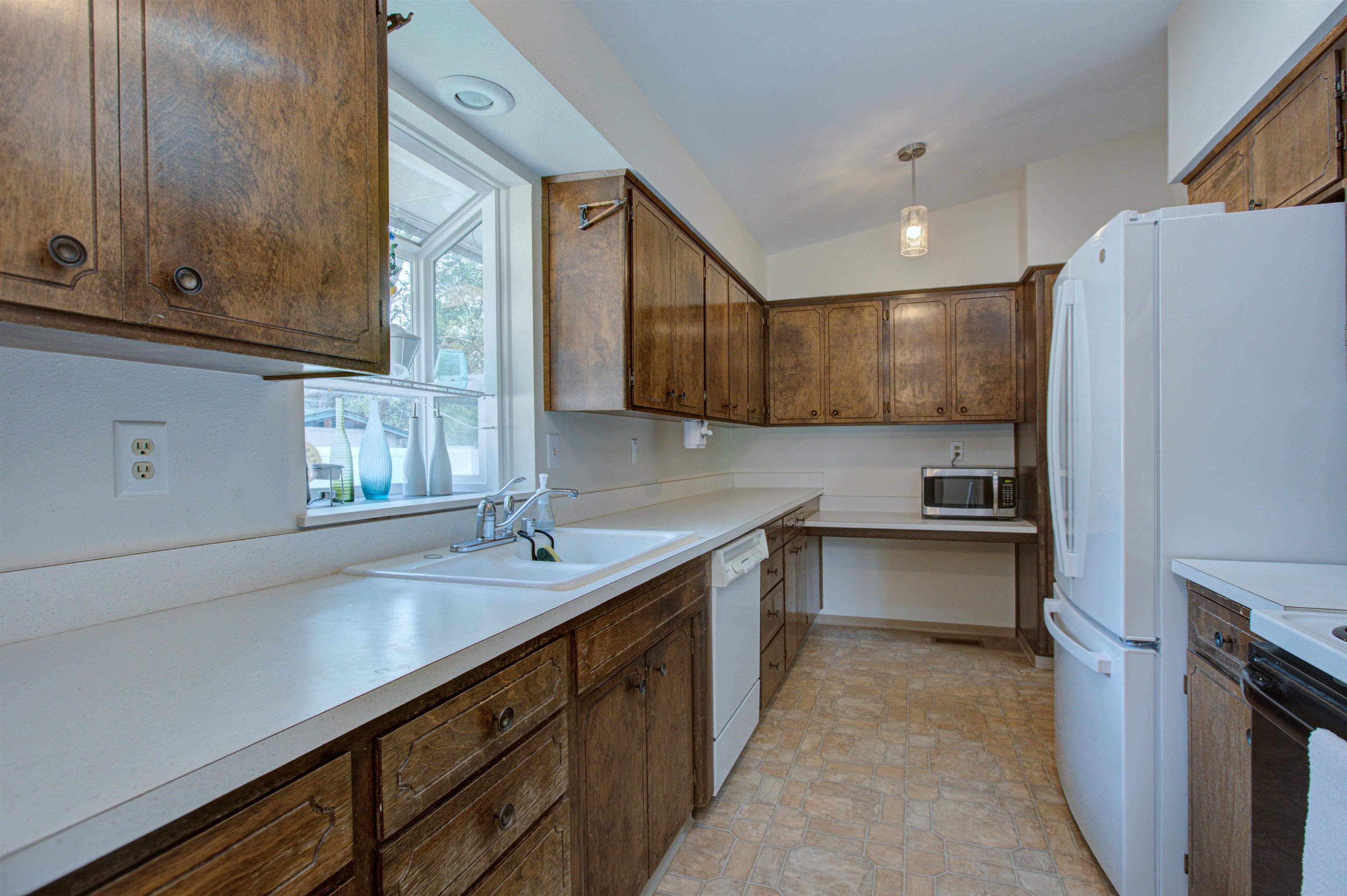 14707 E Alki Ave - Photo 10