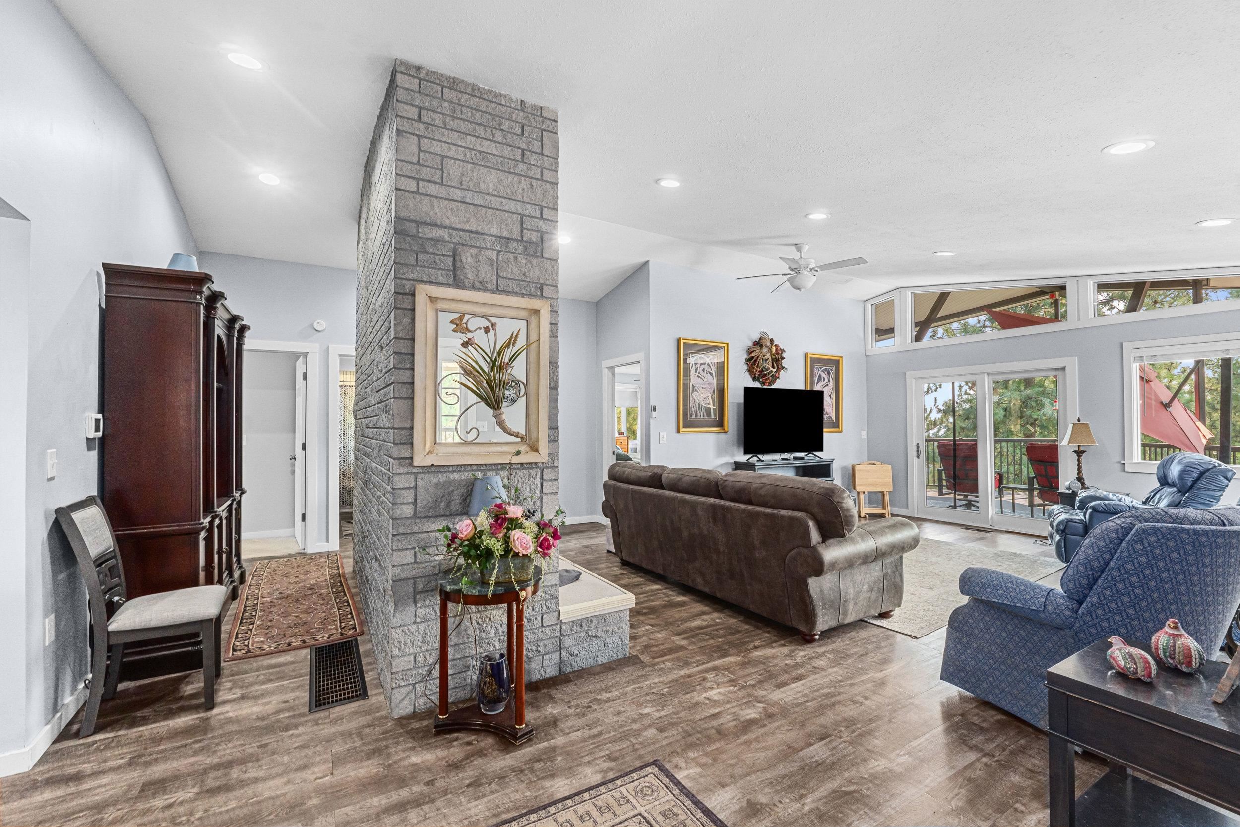 14361 E Bigelow Gulch Rd - Photo 17