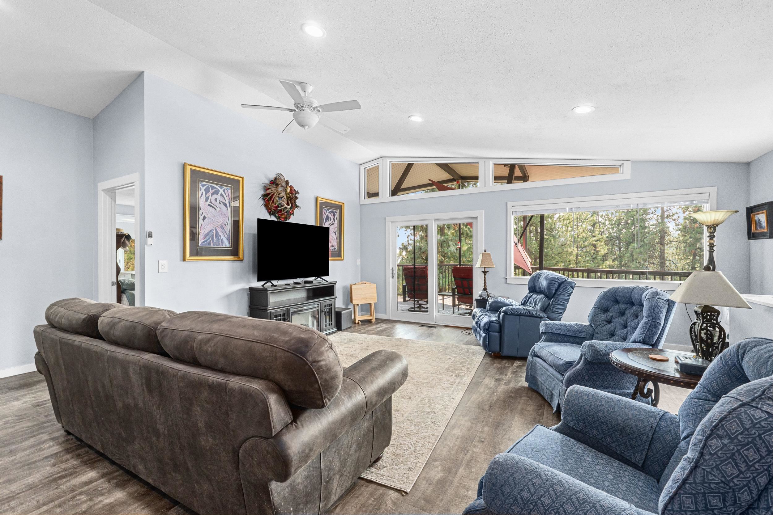 14361 E Bigelow Gulch Rd - Photo 18