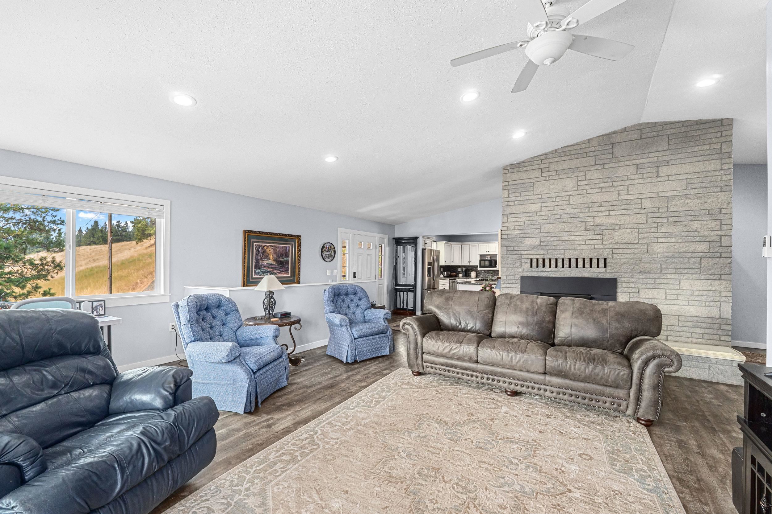 14361 E Bigelow Gulch Rd - Photo 19