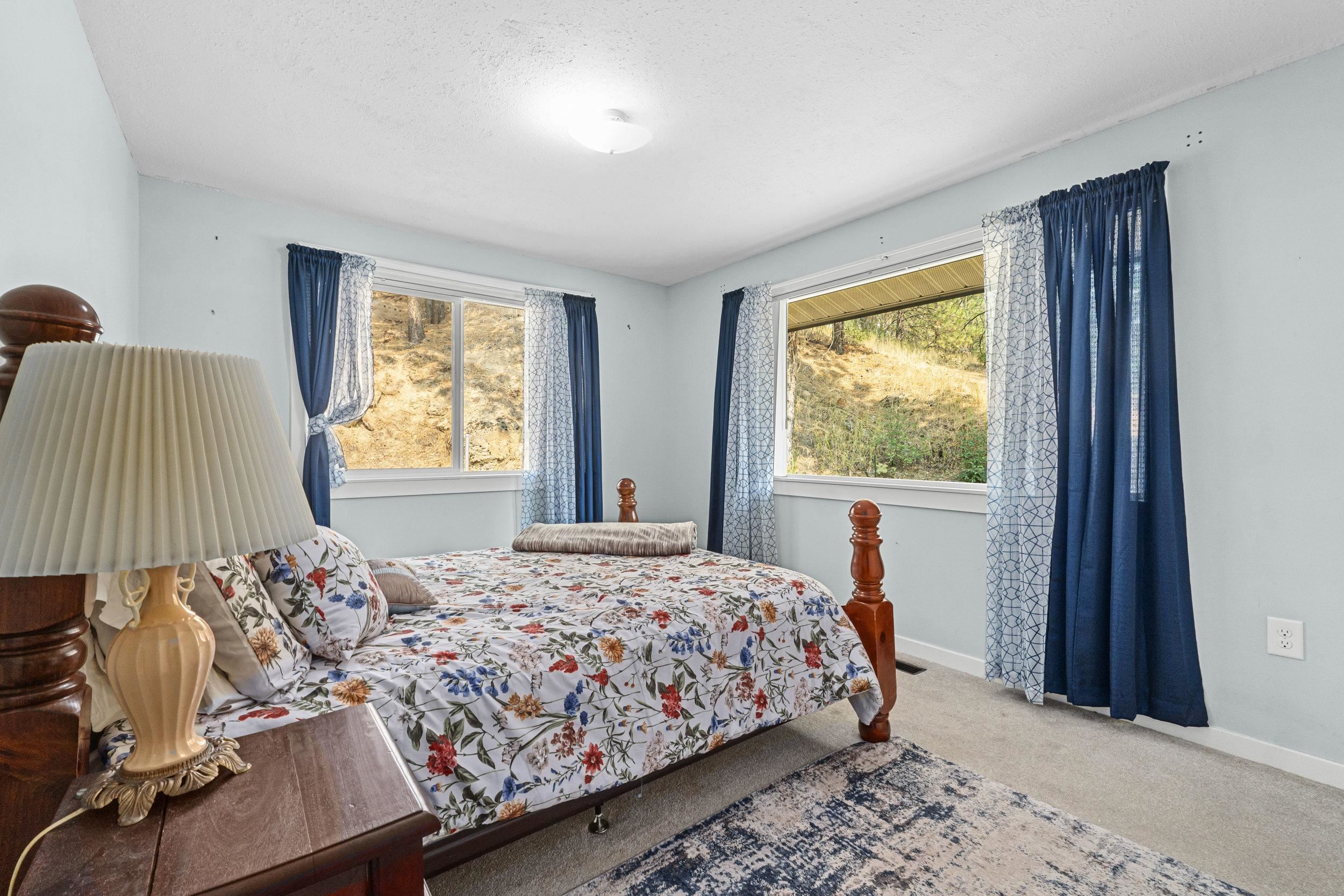 14361 E Bigelow Gulch Rd - Photo 31