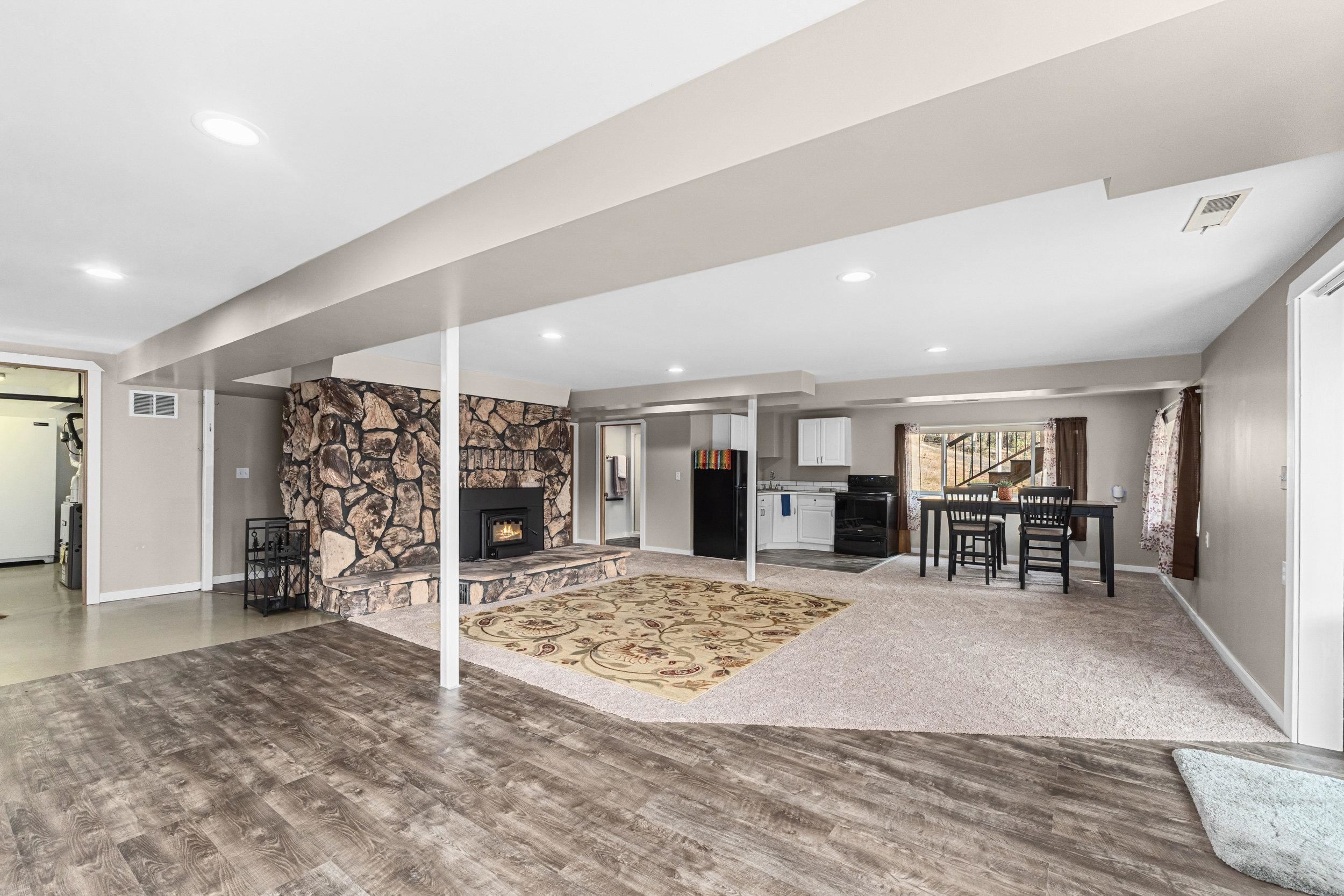 14361 E Bigelow Gulch Rd - Photo 34