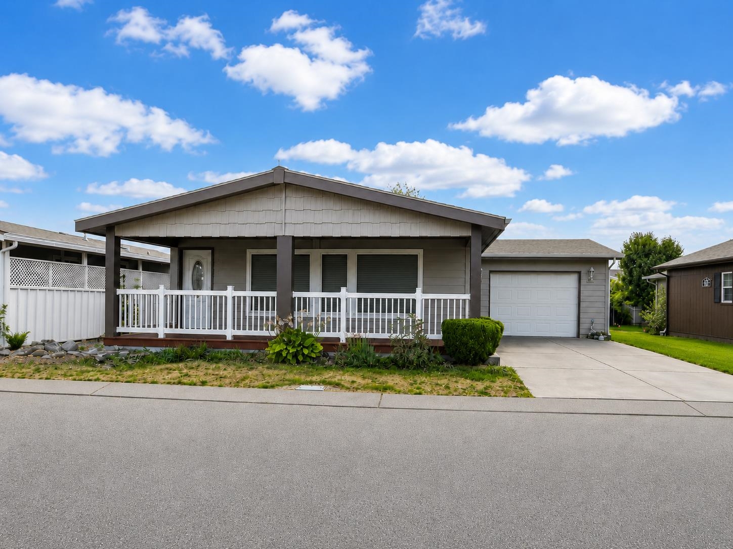 1617 N HODGES Ln - Photo 2