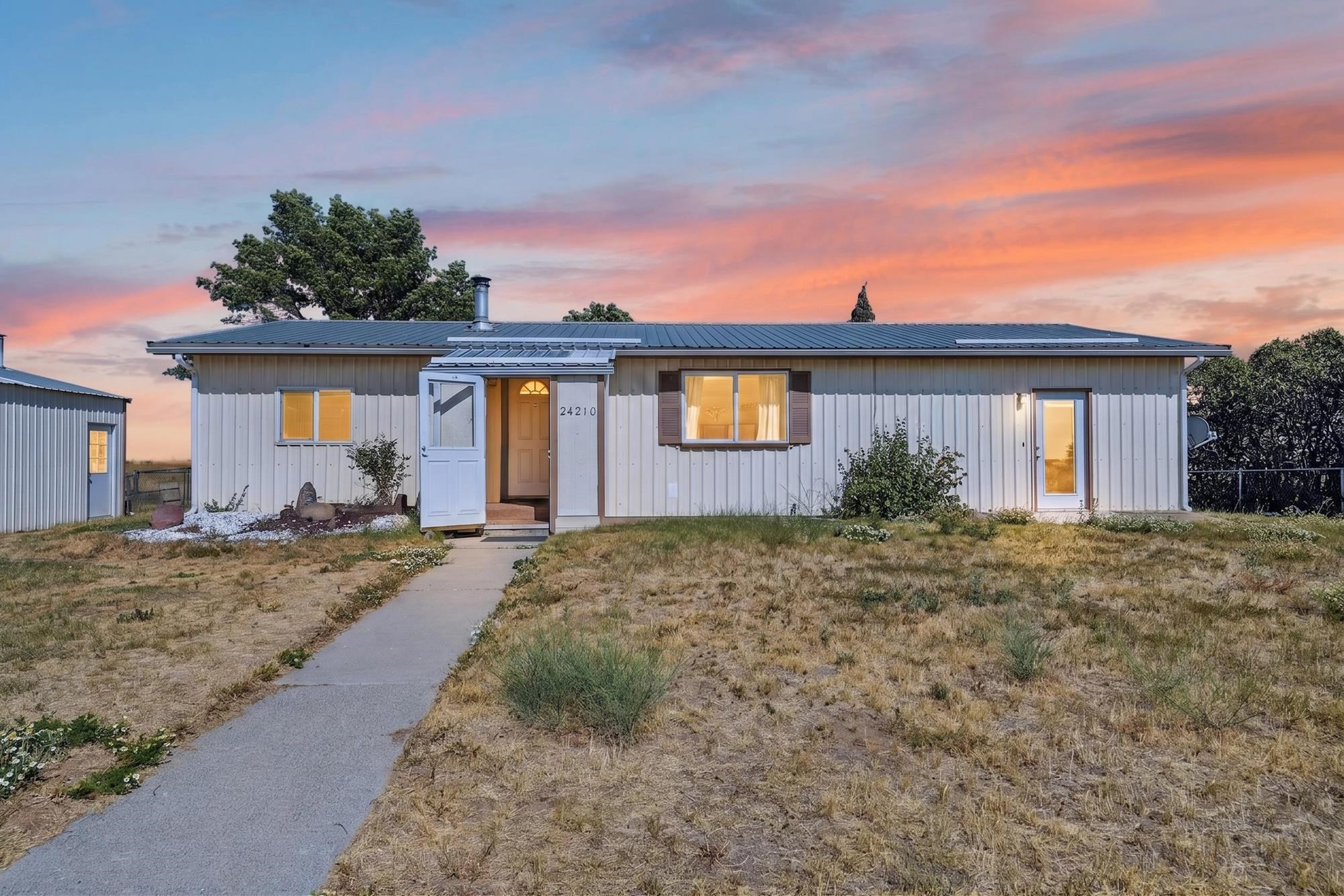 24210 N Leffel Rd - Photo 1