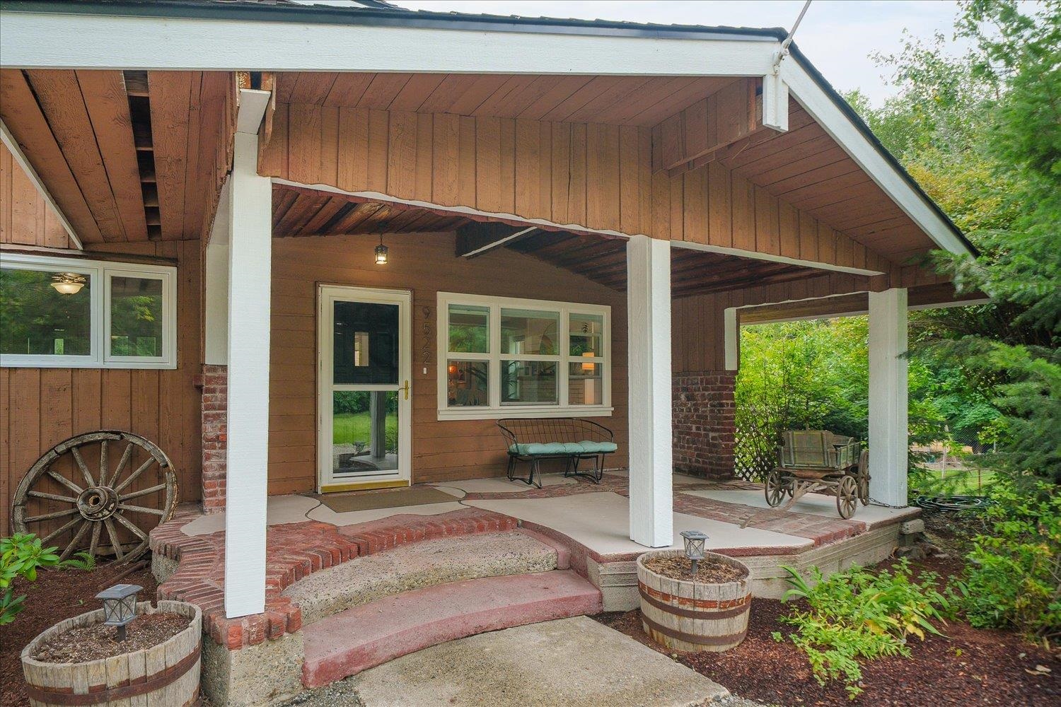 9522 N Wall St - Photo 2