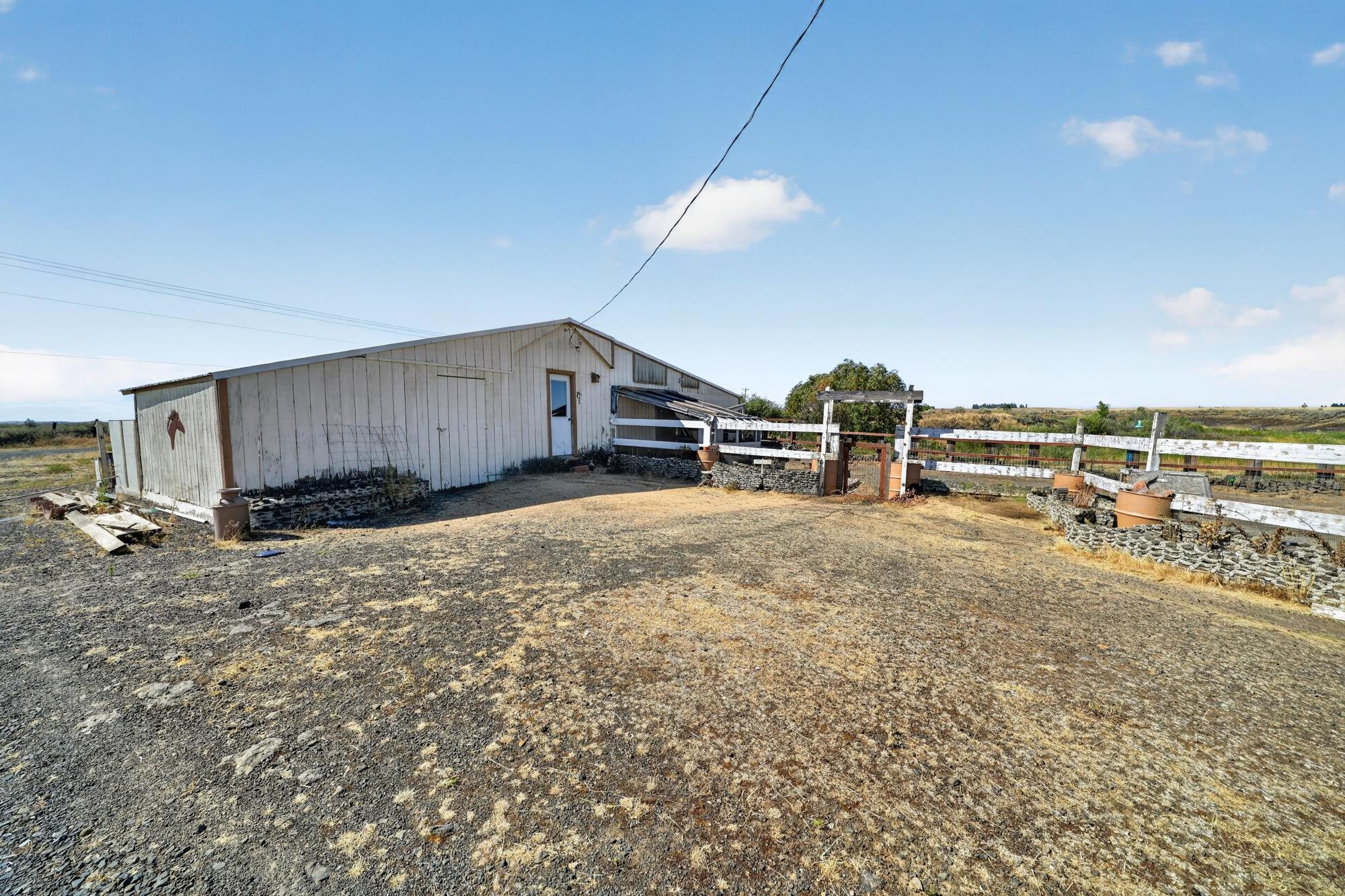 24210 N Leffel Rd - Photo 40