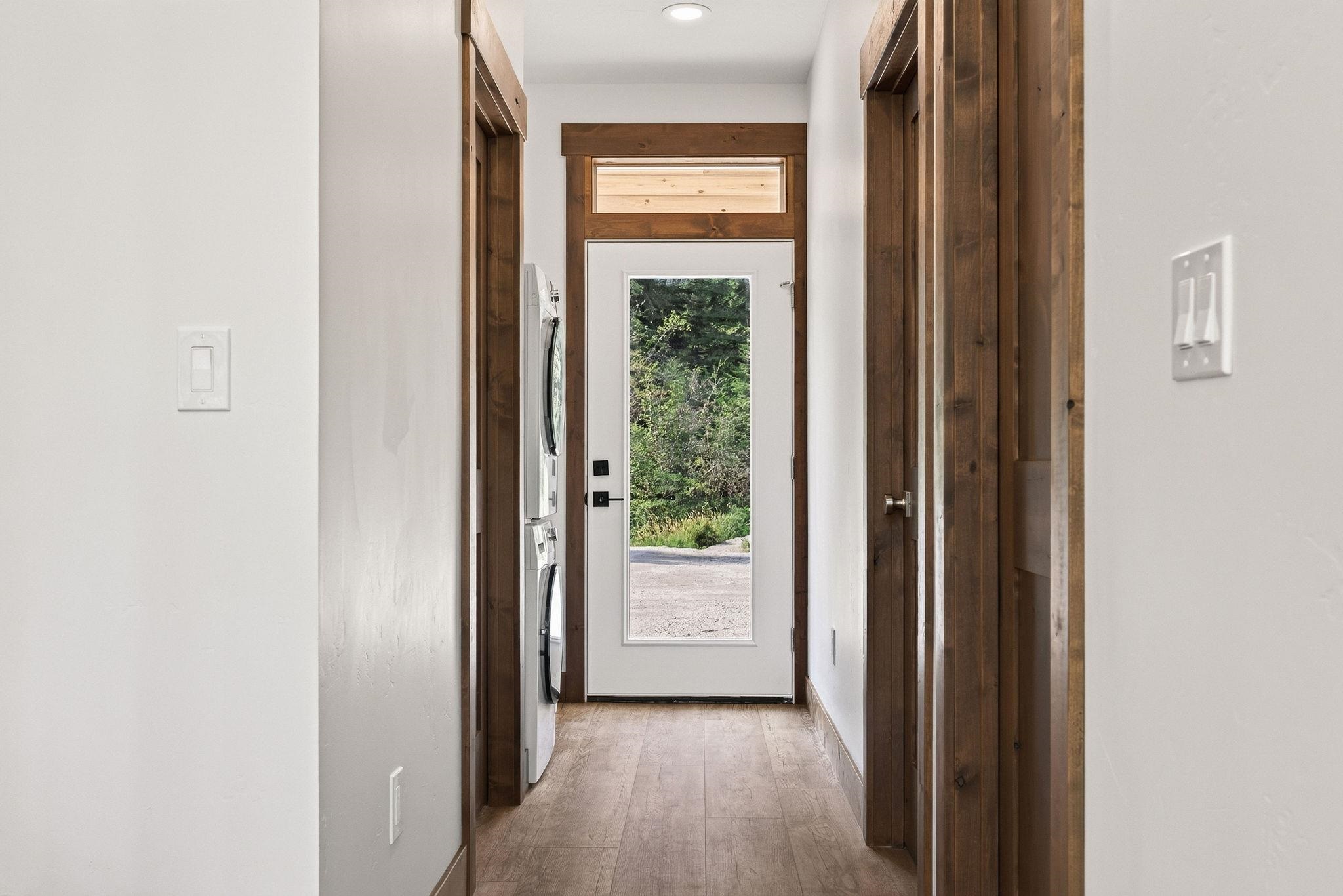 1320 Stanley Dr - Photo 18