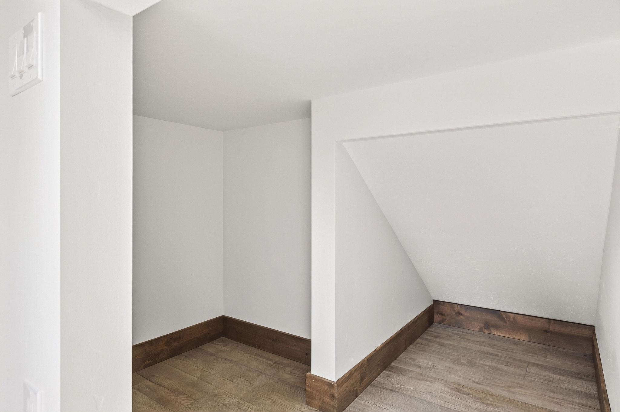 1320 Stanley Dr - Photo 17