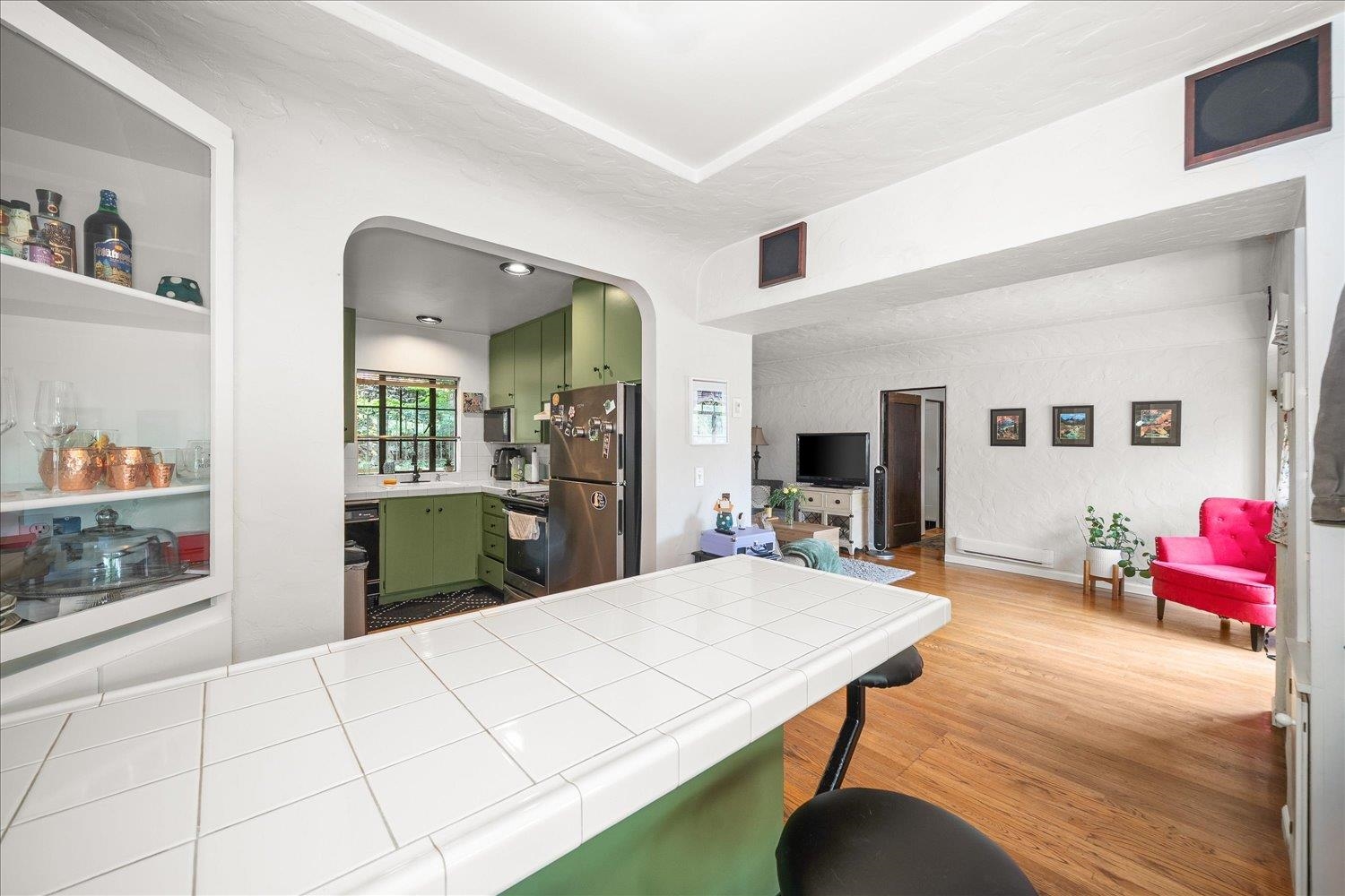 1107 S Grand Blvd - Photo 12