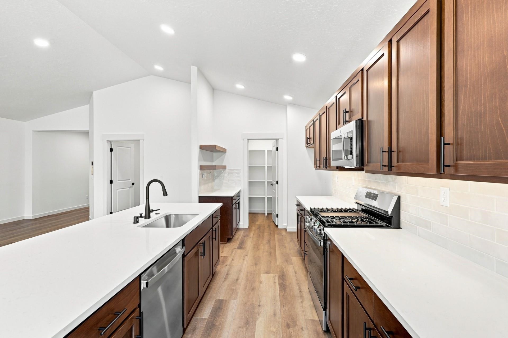 5357 N Ainsworth Ln - Photo 5