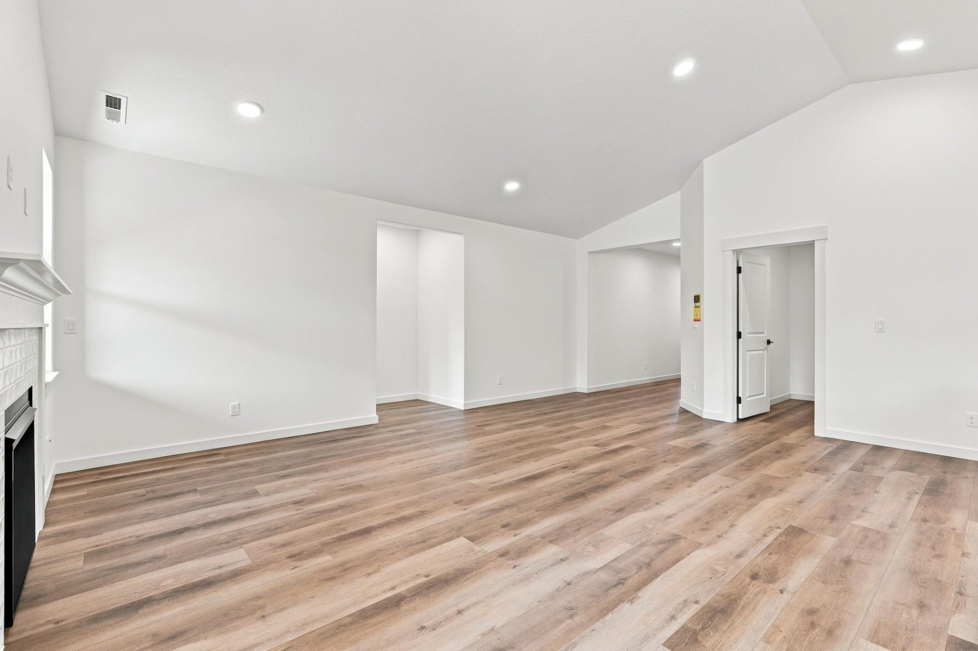 5357 N Ainsworth Ln - Photo 8