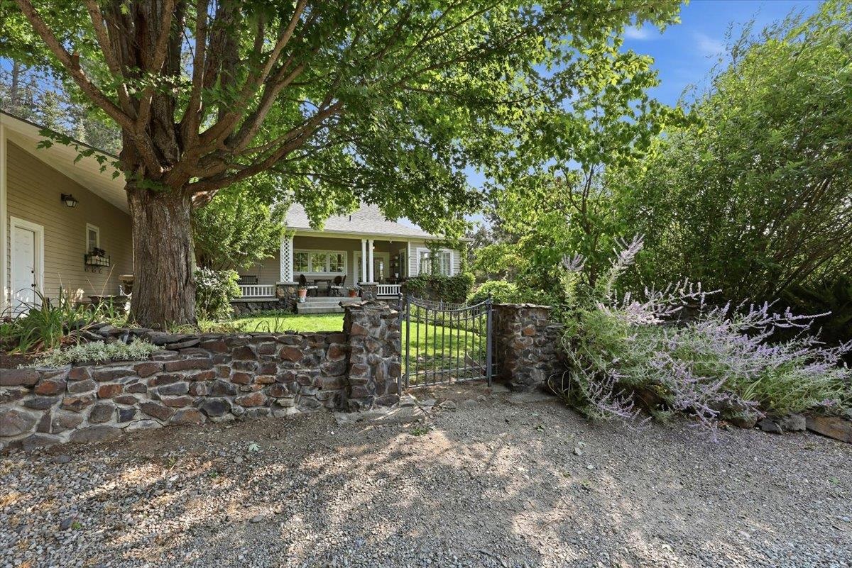 8417 S Windmill Rd - Photo 2