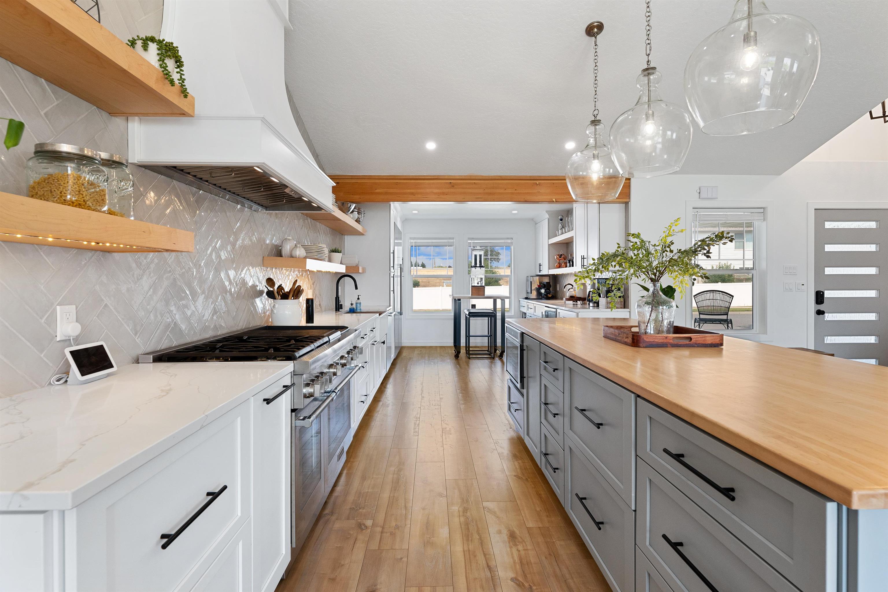 19202 E 11th Ave - Photo 11
