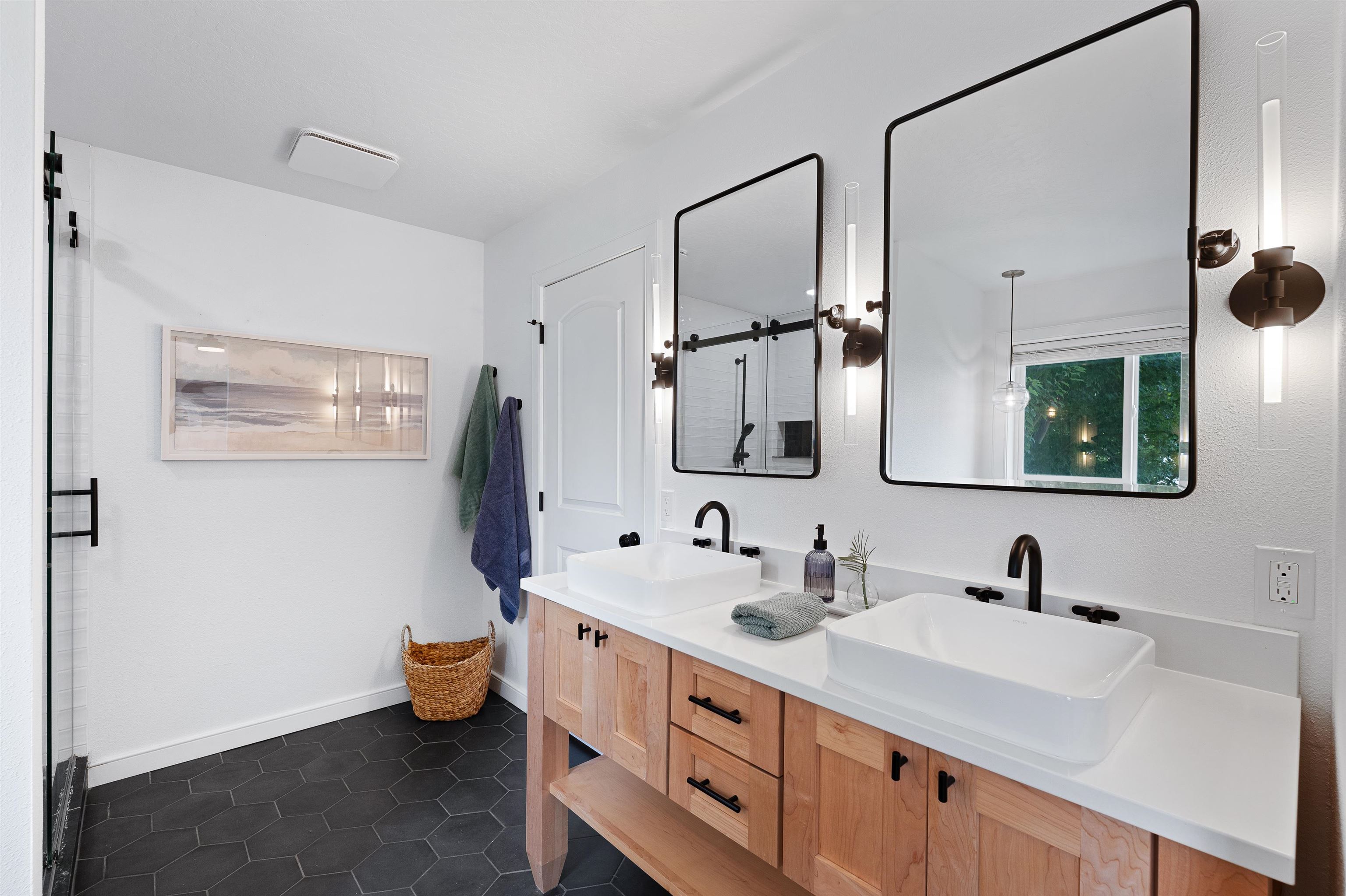 19202 E 11th Ave - Photo 19