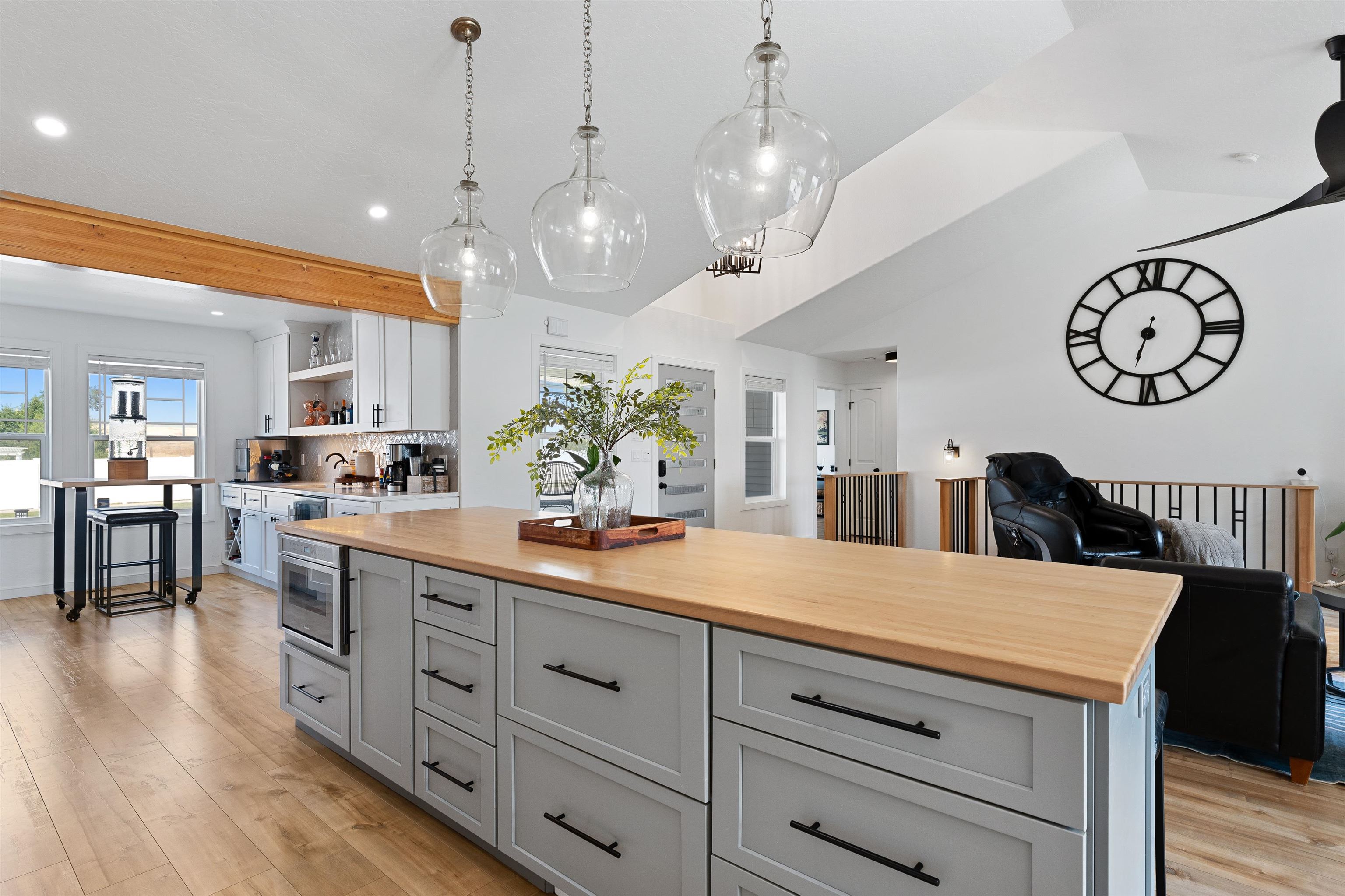 19202 E 11th Ave - Photo 12